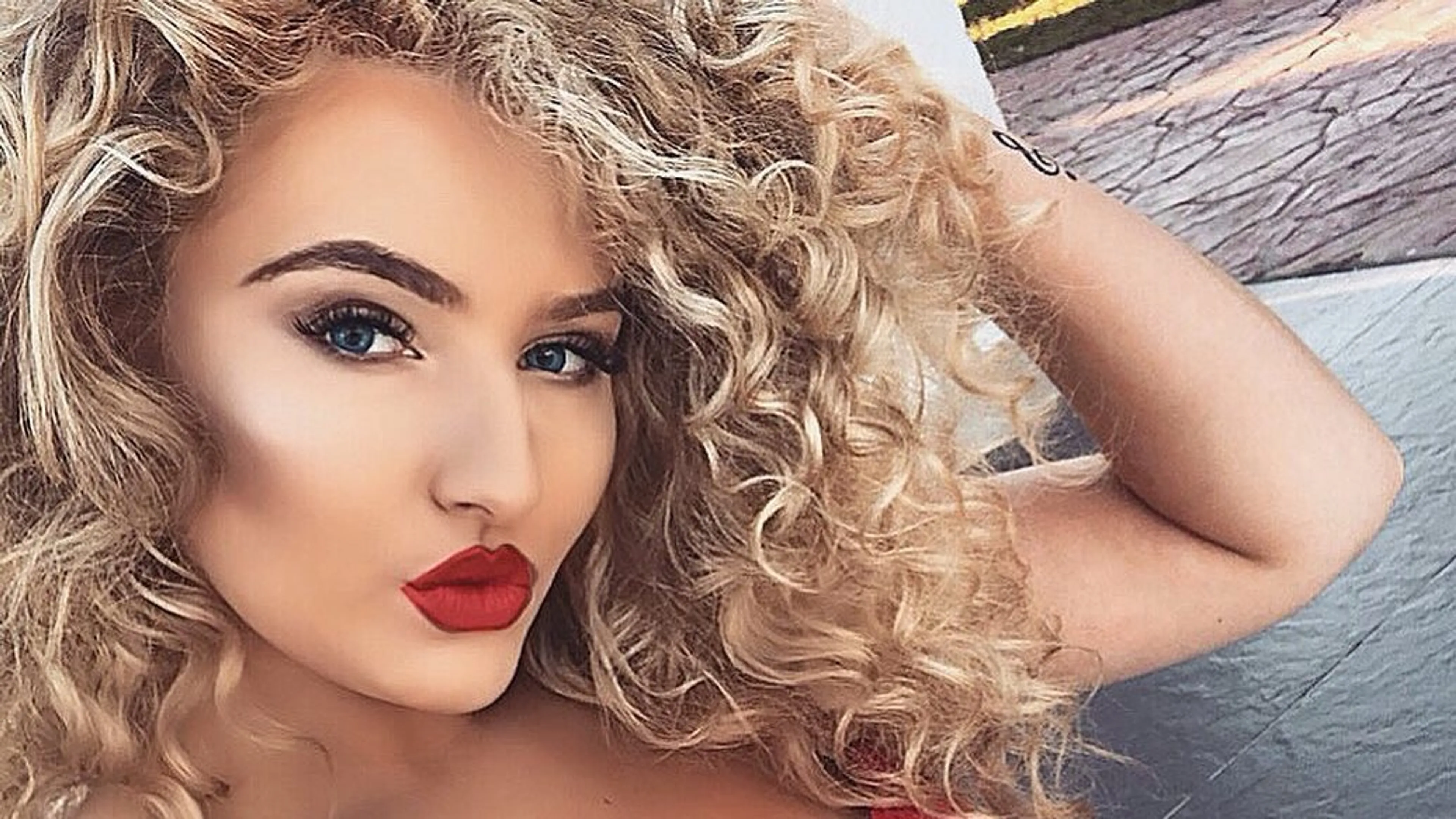 Fabiola zonder make-up shockeert volgers