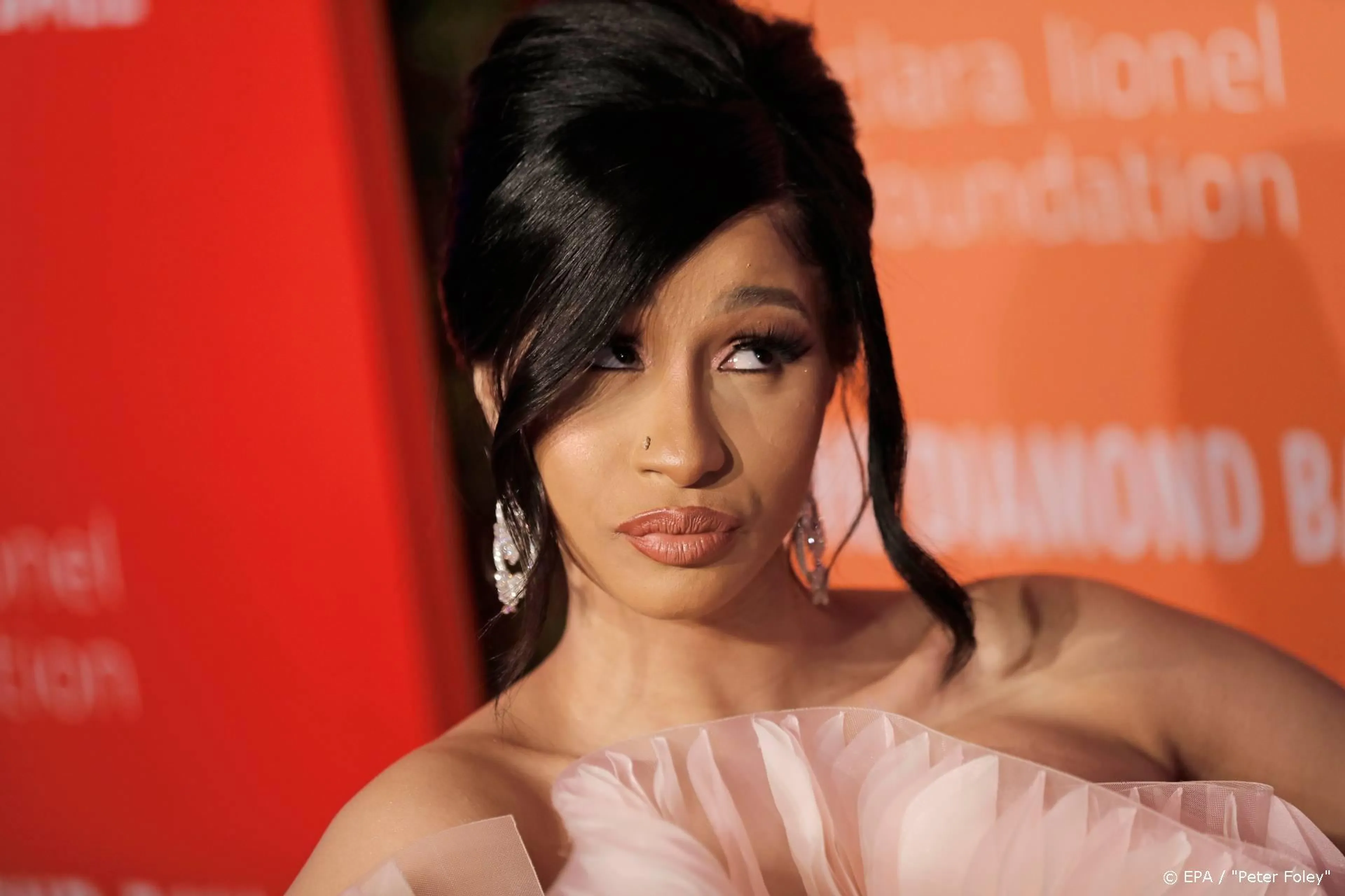 Cardi B geeft tatoeage een make-over