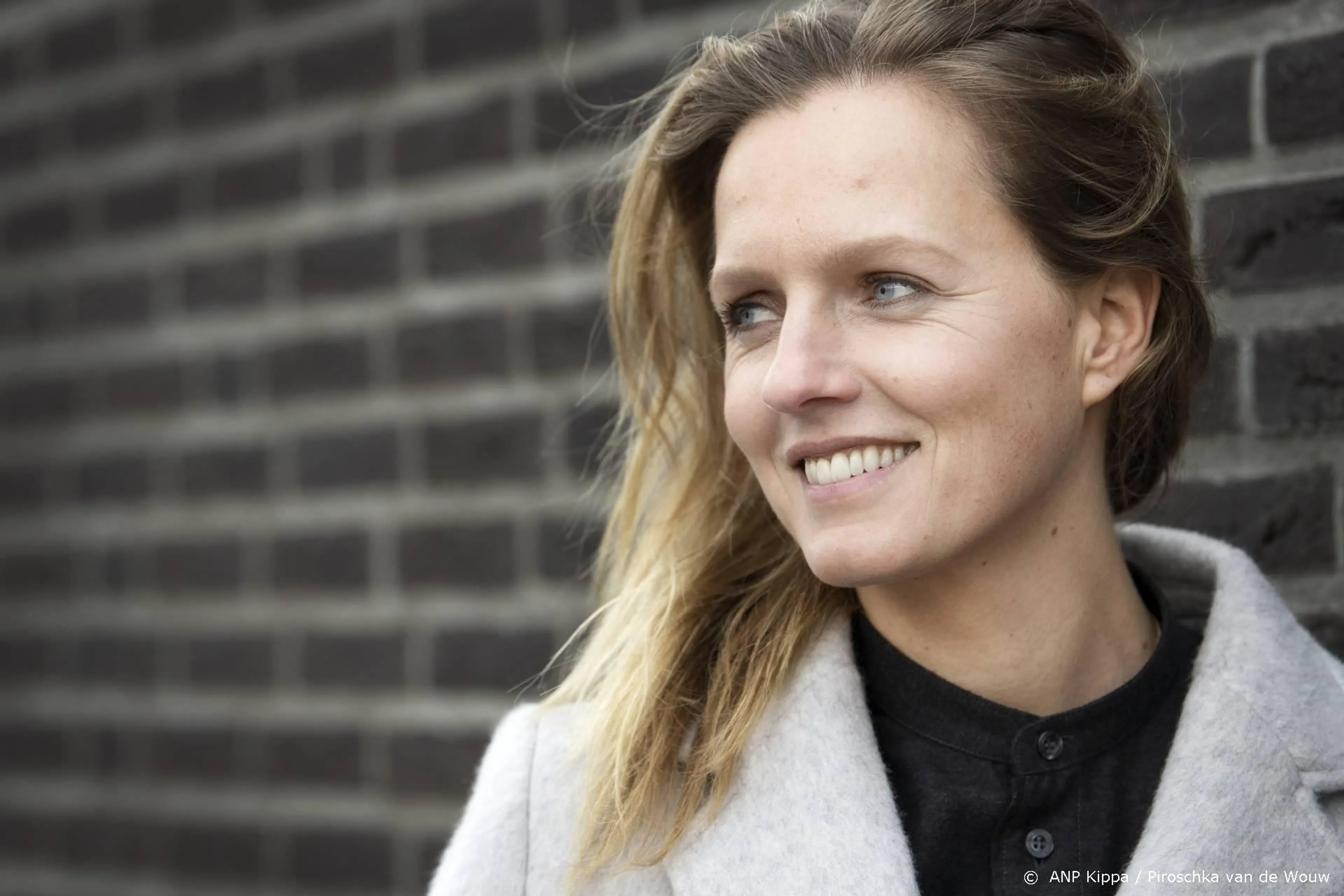 Leonie ter Braak en Leo Alkemade presenteren quiz op SBS6