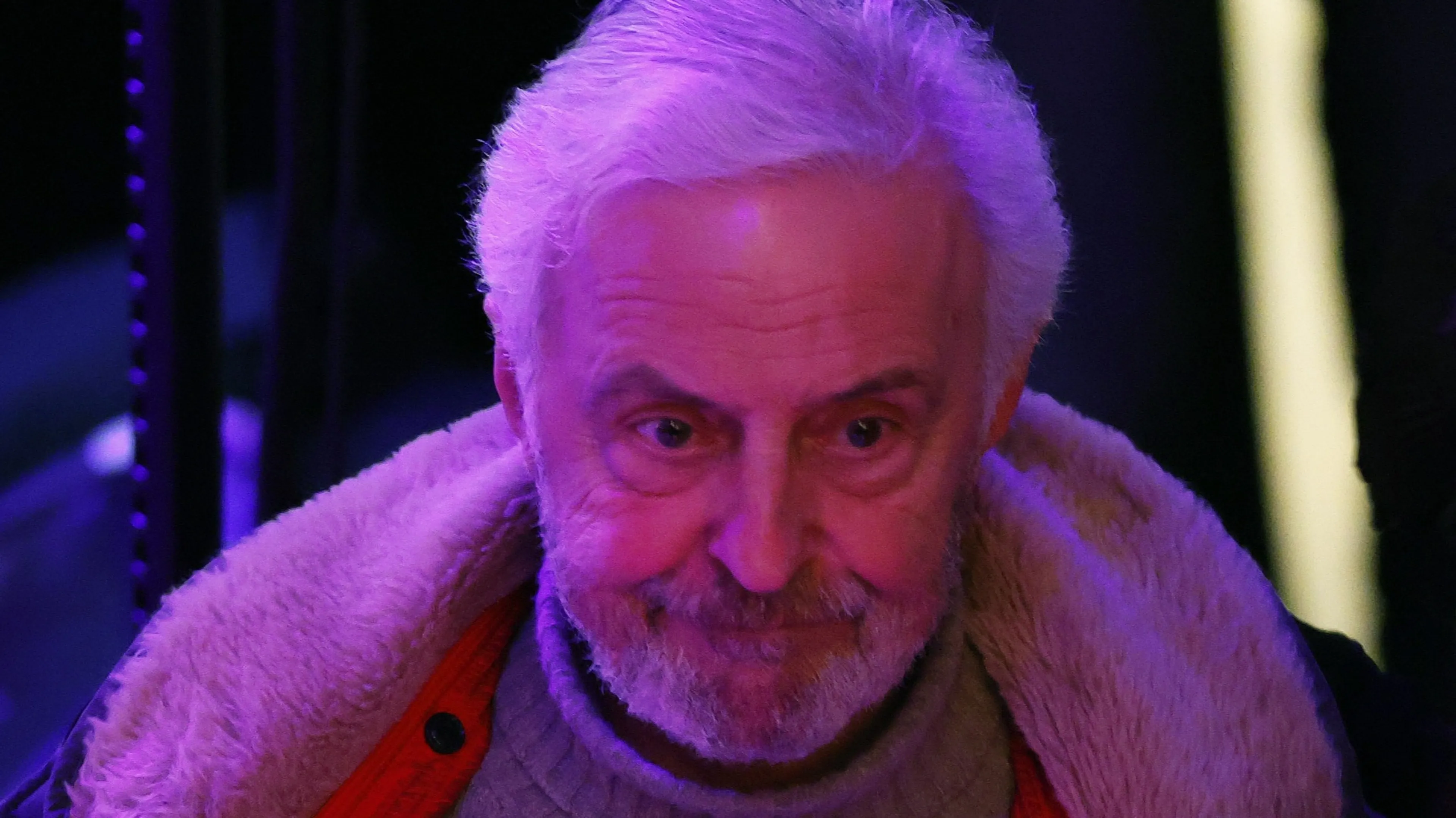 'Hilarische' theaterterugkeer voor Huub Stapel