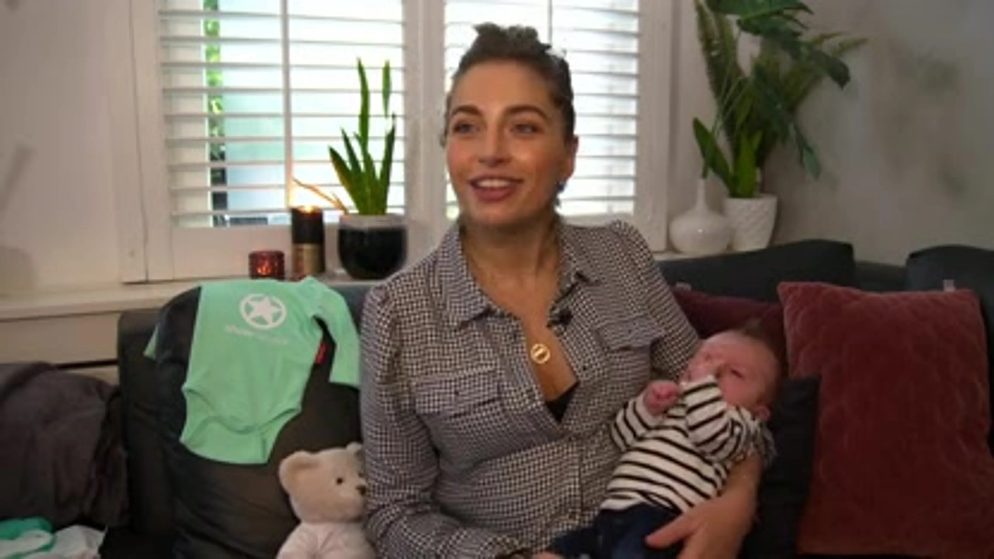 Op babybezoek bij Shelly Sterk!