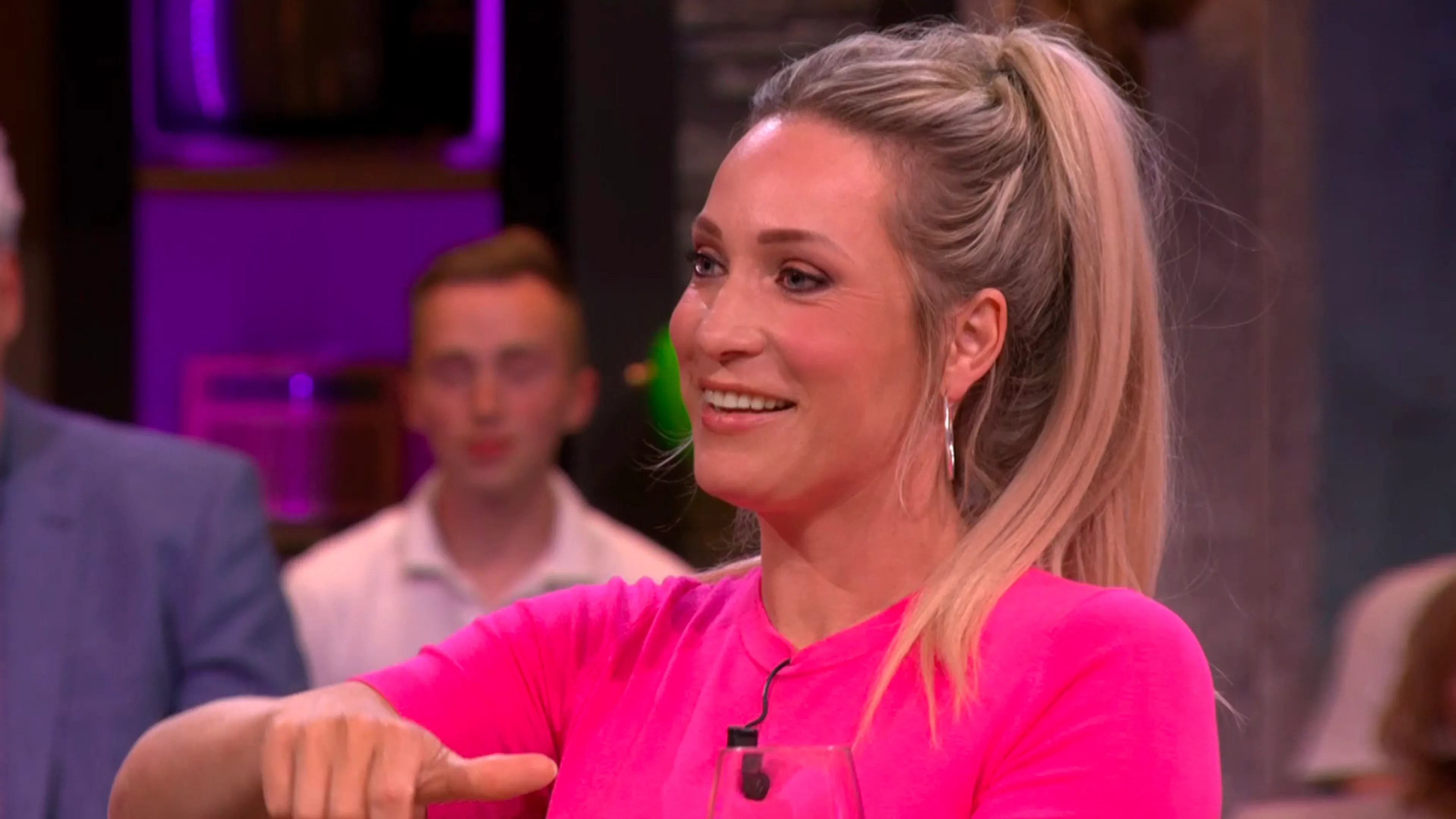 Hélène grapt: 'Ik ga direct naar de plastische chirurg nu ik niet meer in lijst met mooiste vrouwen sta'