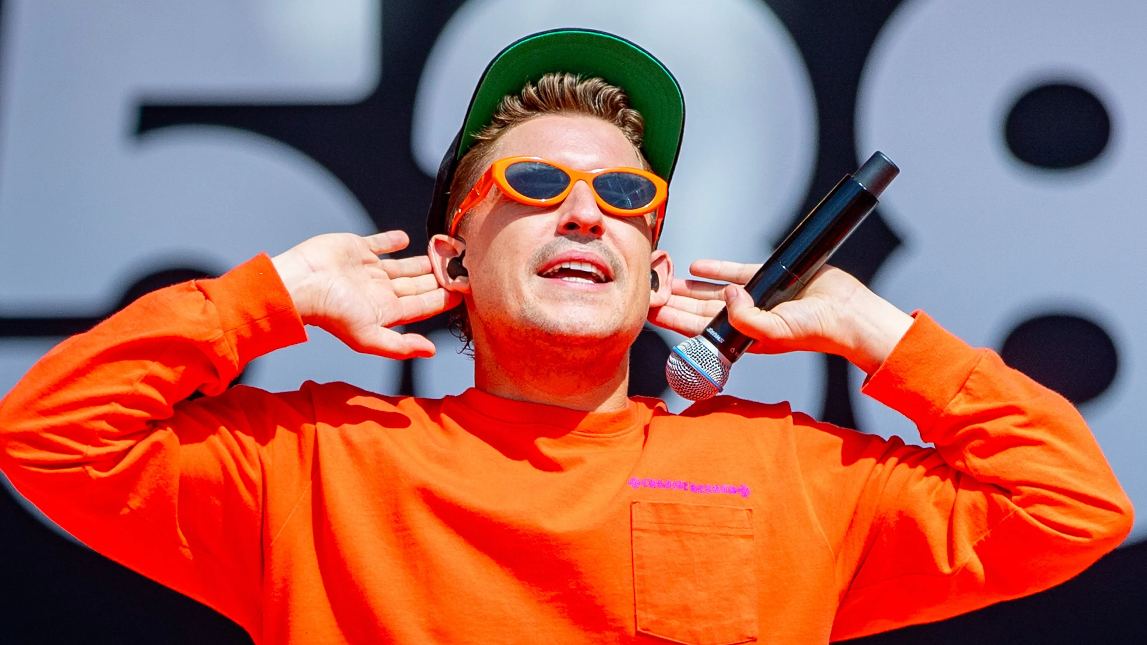 Ook Lil Kleine laat zich uit over bierincident Gerard Joling