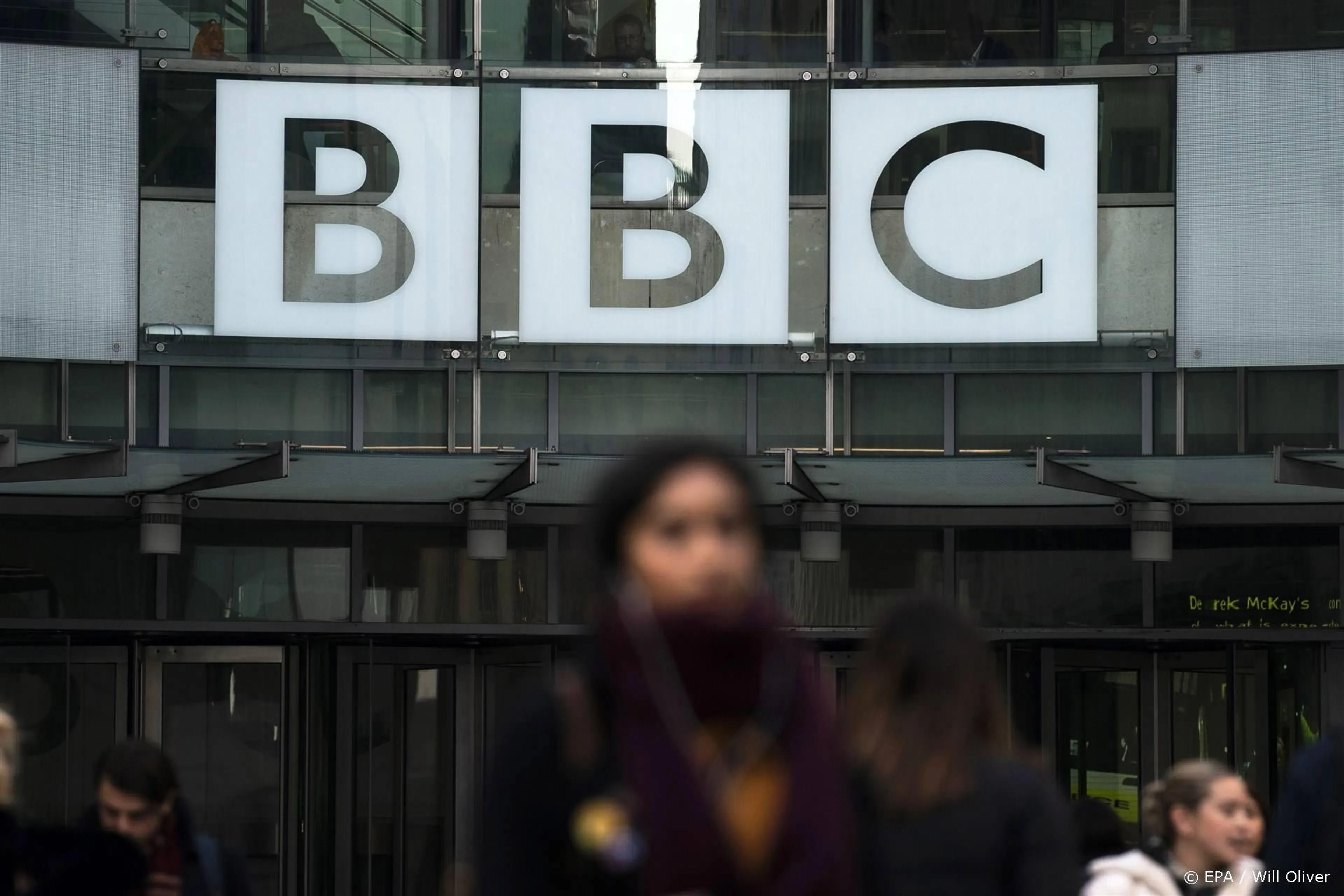 BBC diep door het stof na kreungeluiden in tv-uitzending