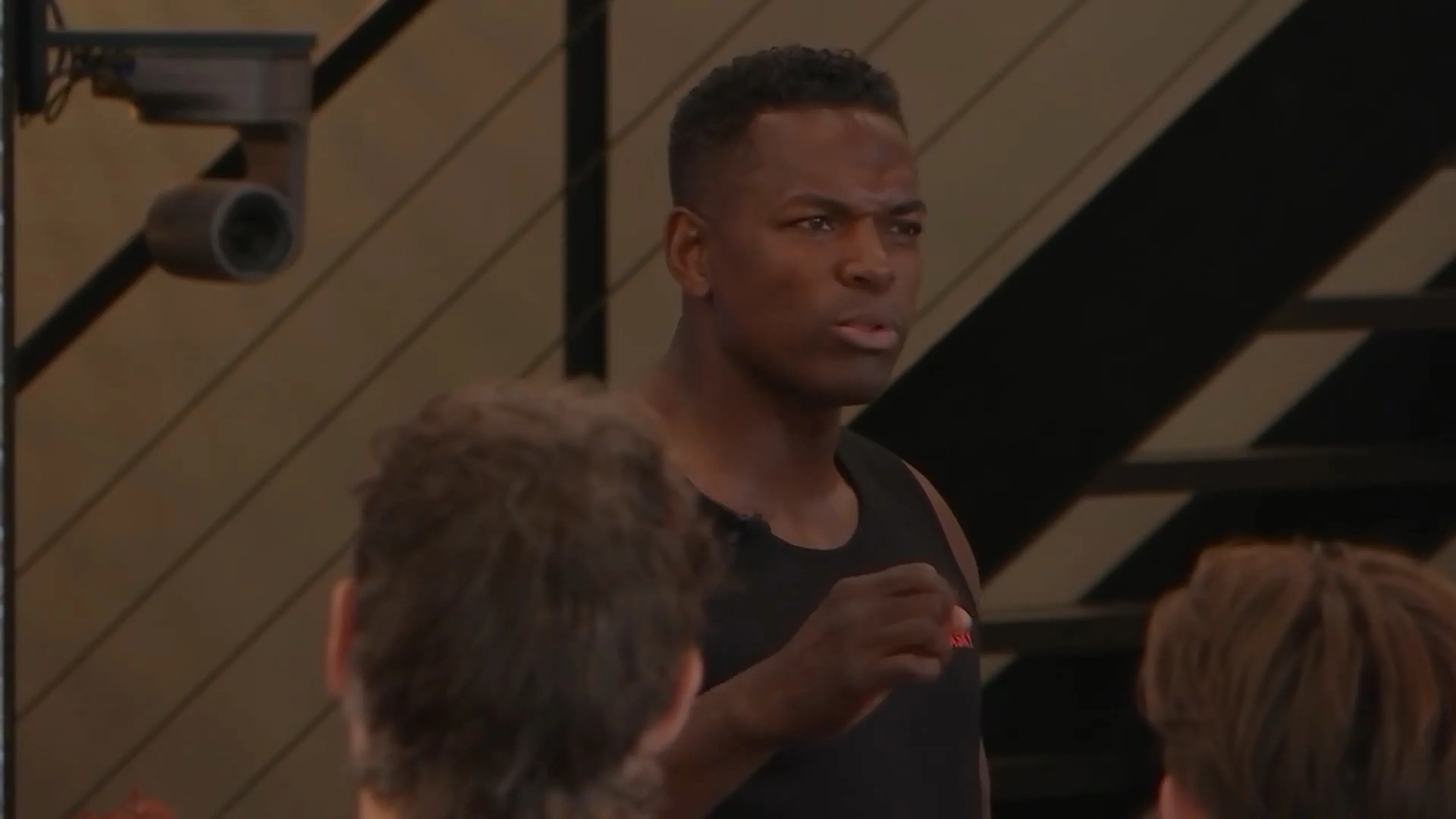 Remy Bonjasky en Mory Kromah pakken De Bondgenootjes flink aan