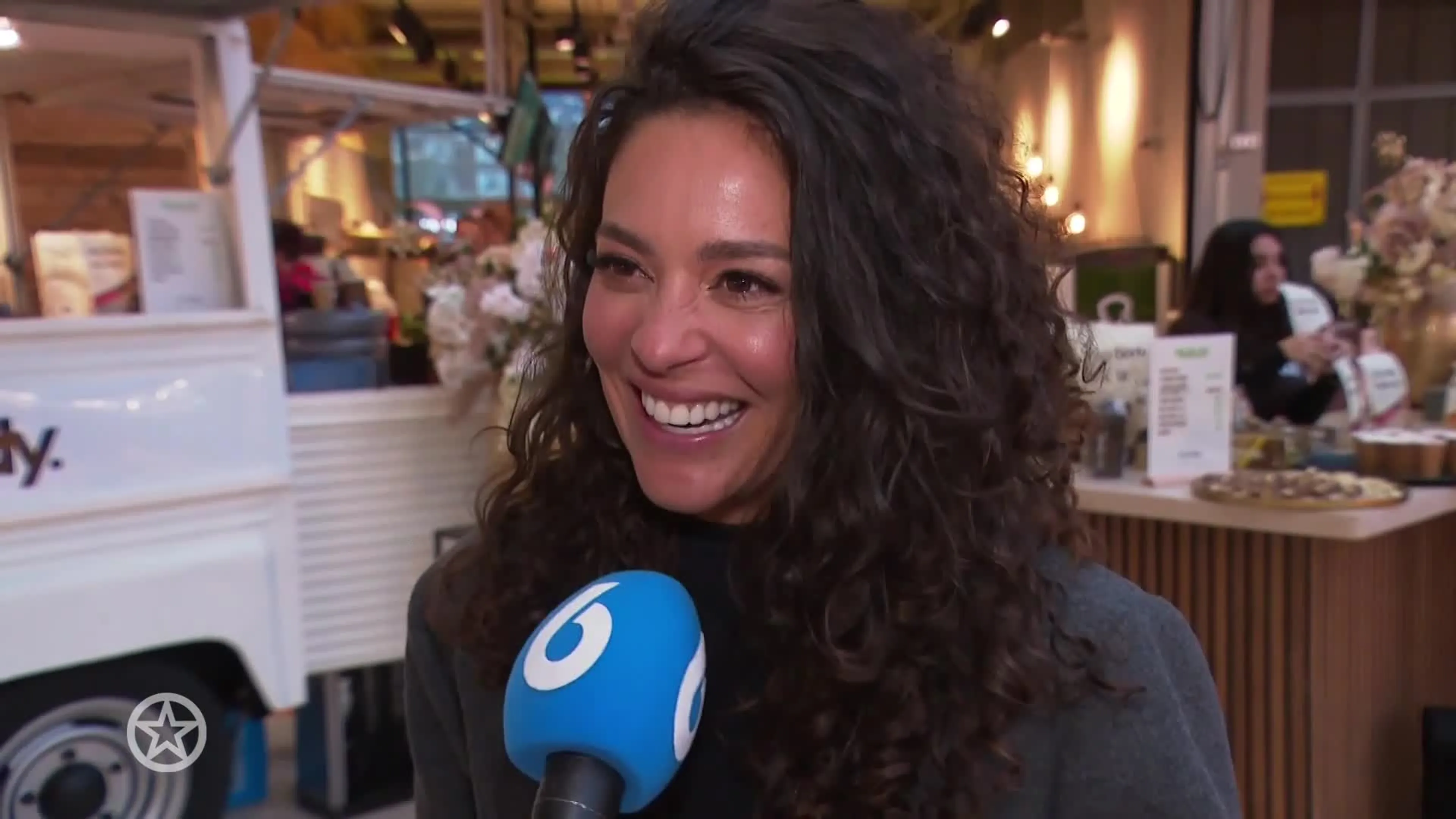 Om deze reden drinkt Fajah Lourens geen kraanwater