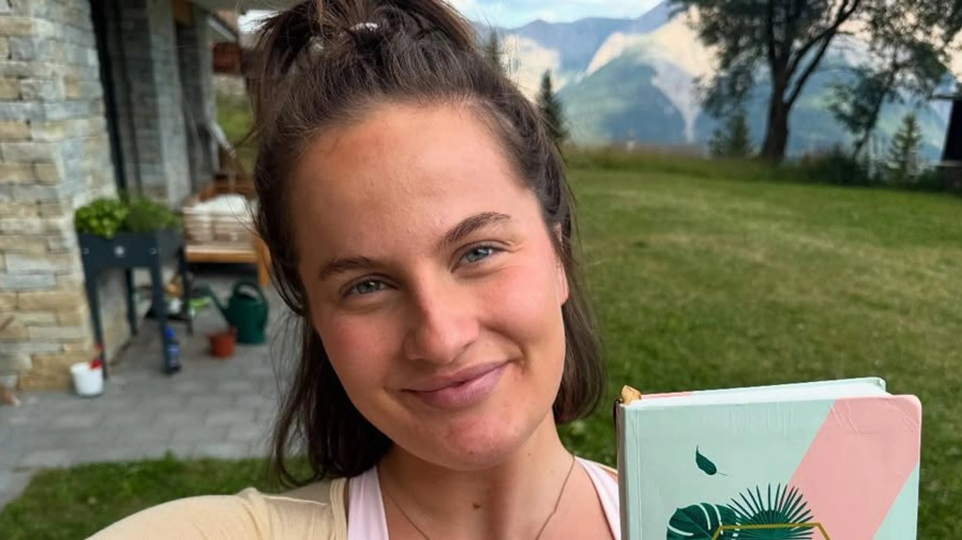 Amy Rose geeft update na ziekenhuisopname: 'Was wel even spannend'