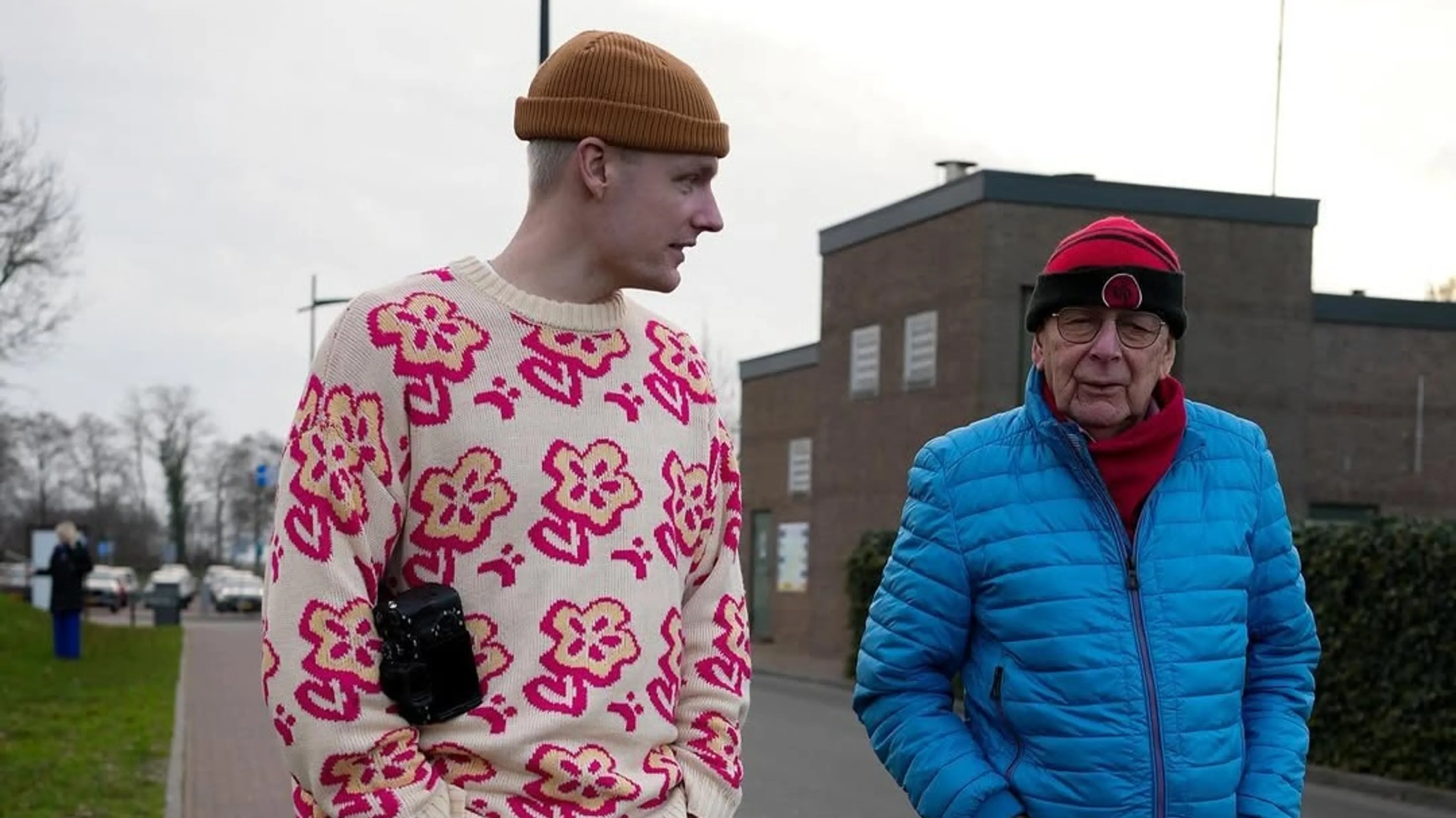Enzo Knol deelt eerbetoon aan overleden opa: 'Mis hem elke dag'