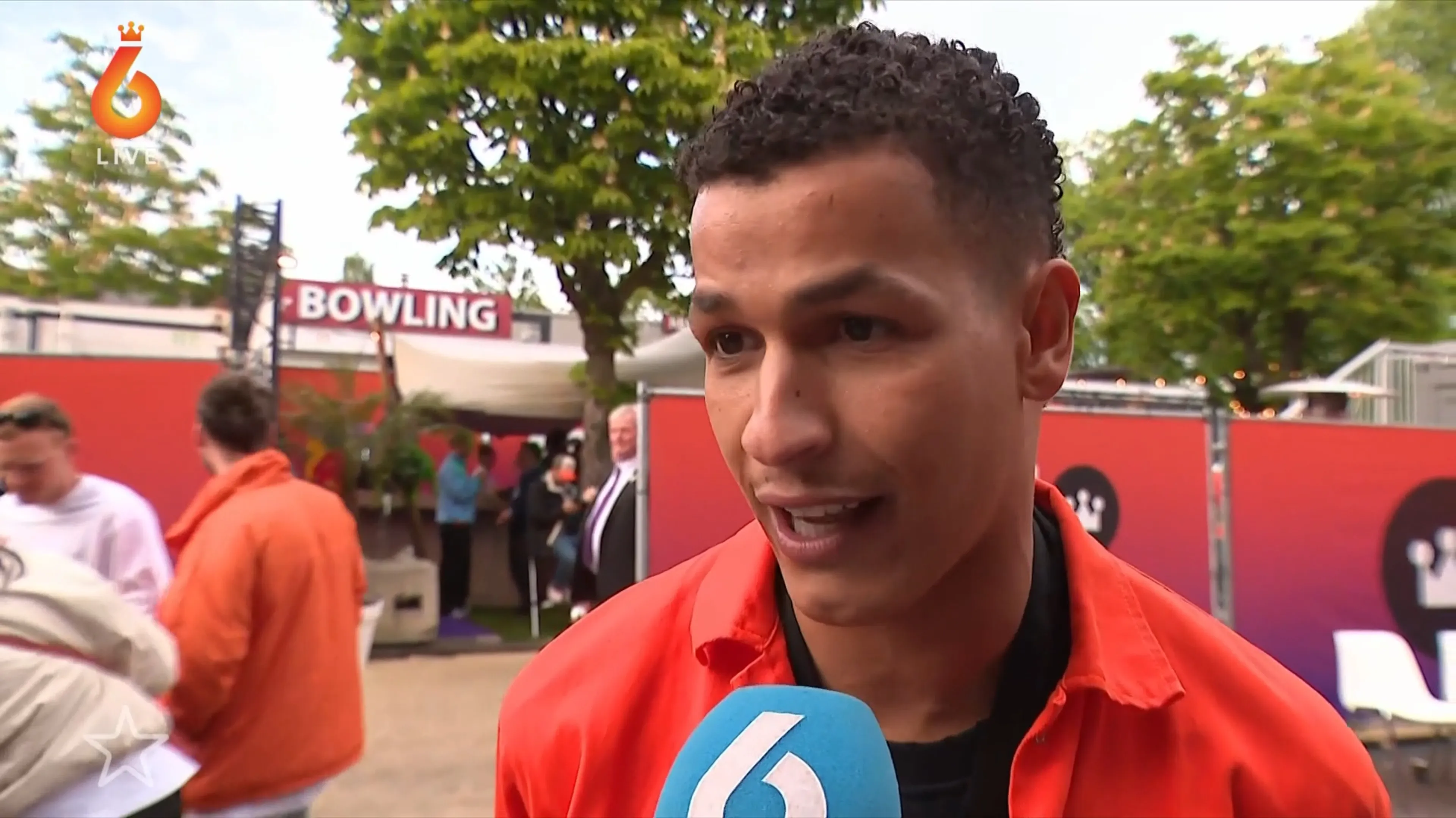 Bilal Wahib reageert op afbreken optreden na bierdouche: 'Dan ga je wel stoppen'