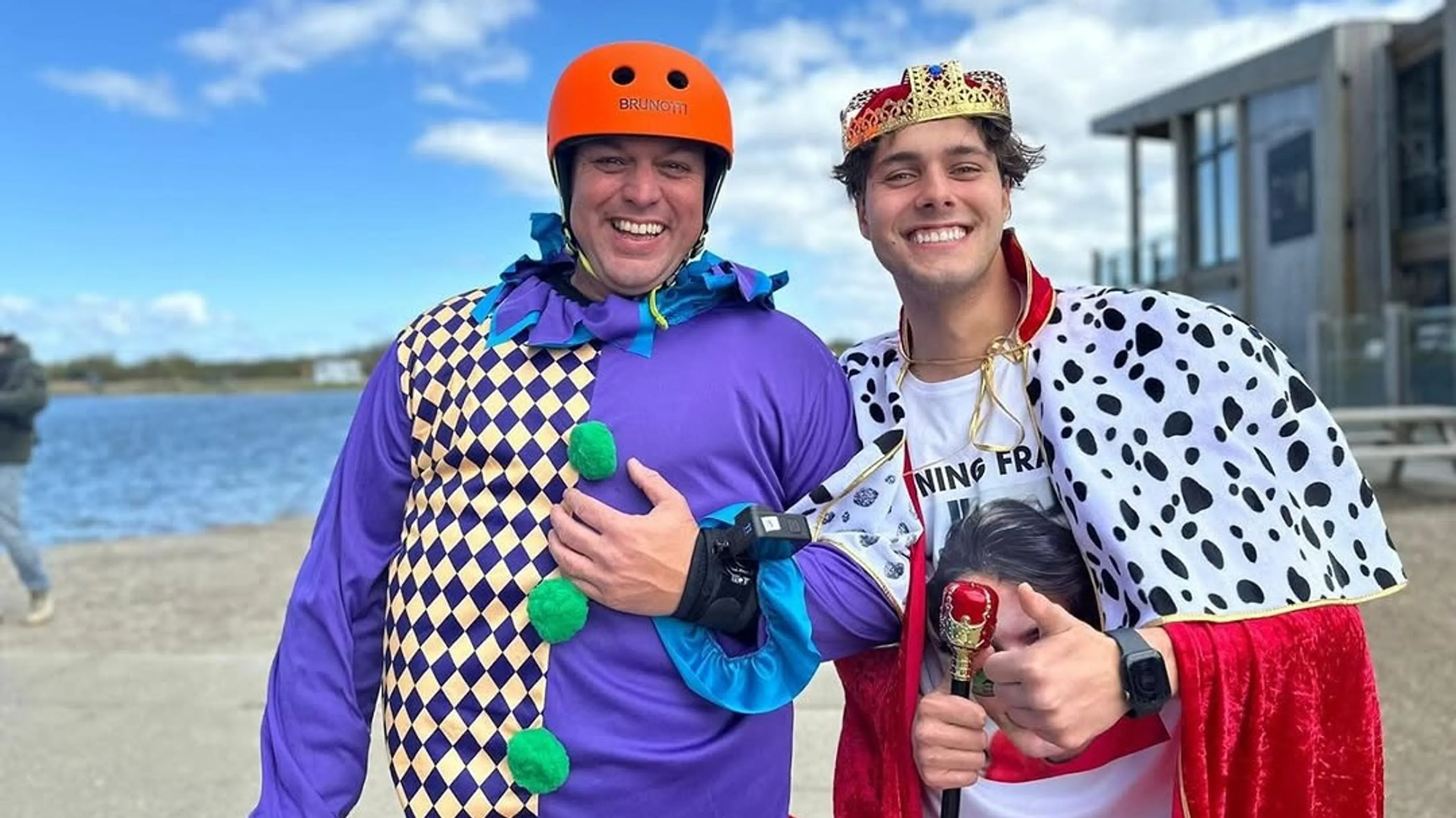 ZIEN: Frans Bauer lijkt in dit jeugdkiekje als twee druppels water op Frans jr.