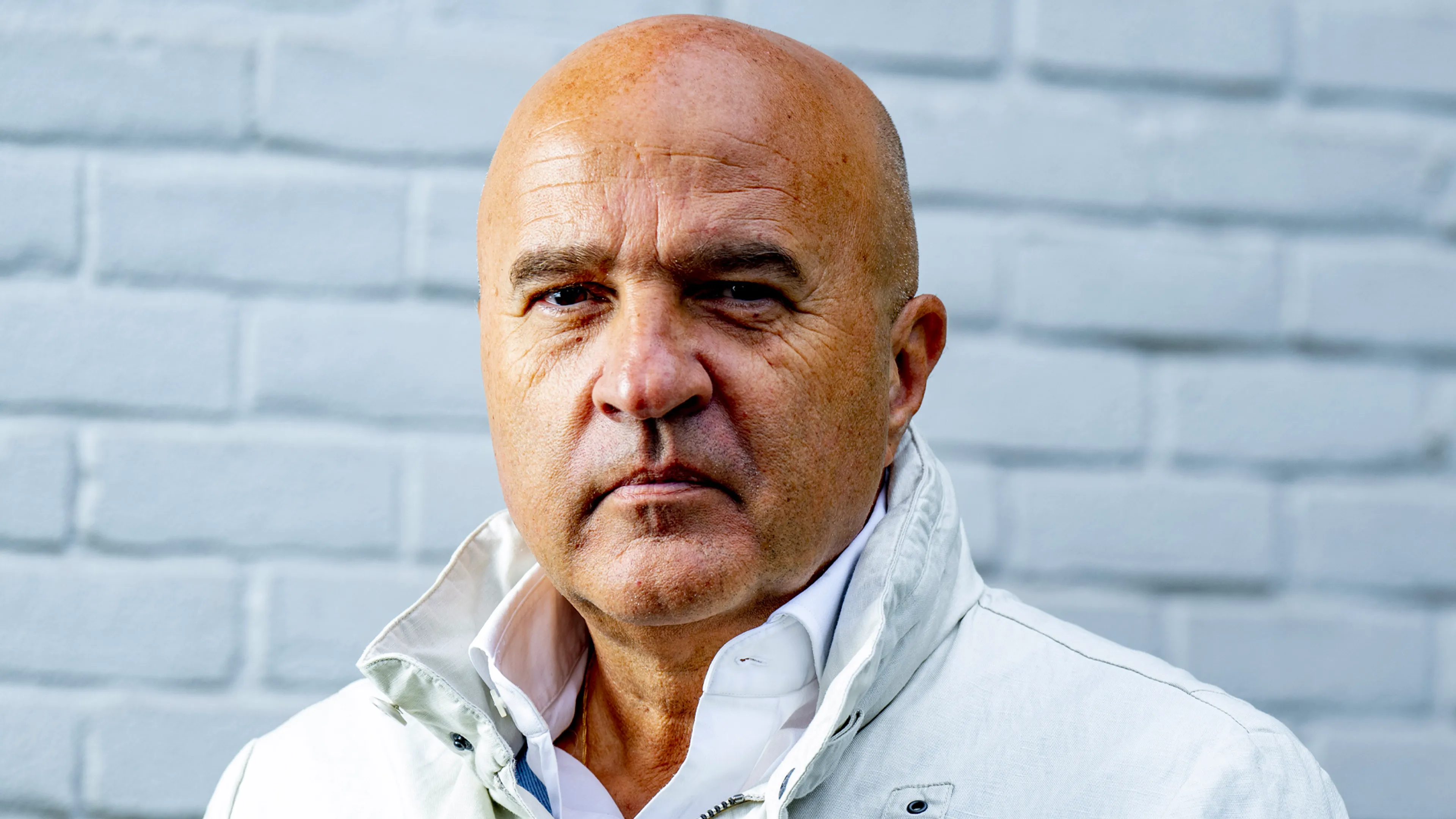 John van den Heuvel reageert op kritiek op schrijven voorwoord boek Joran van der Sloot