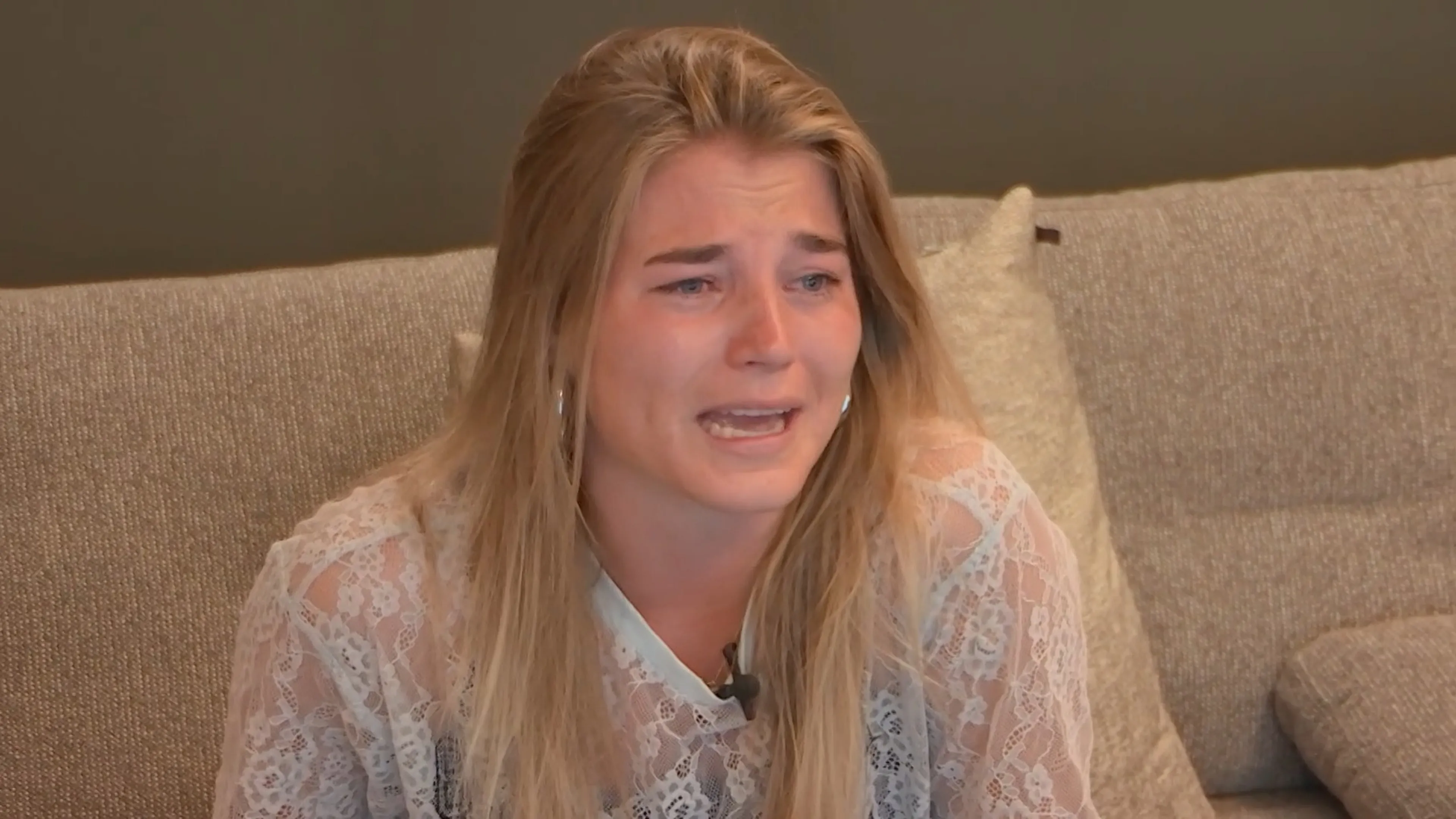 Thuisfront smeekt Anouk om De Bondgenoten te verlaten, ze weigert
