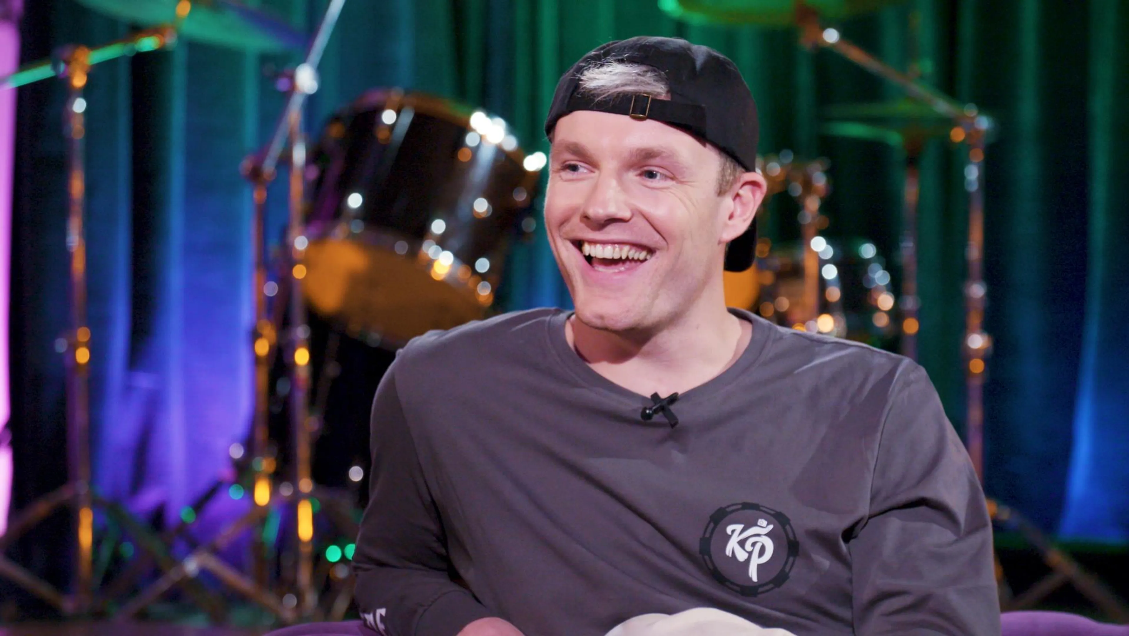 Moeder Enzo Knol laat na moeilijke tijd weer van zich horen