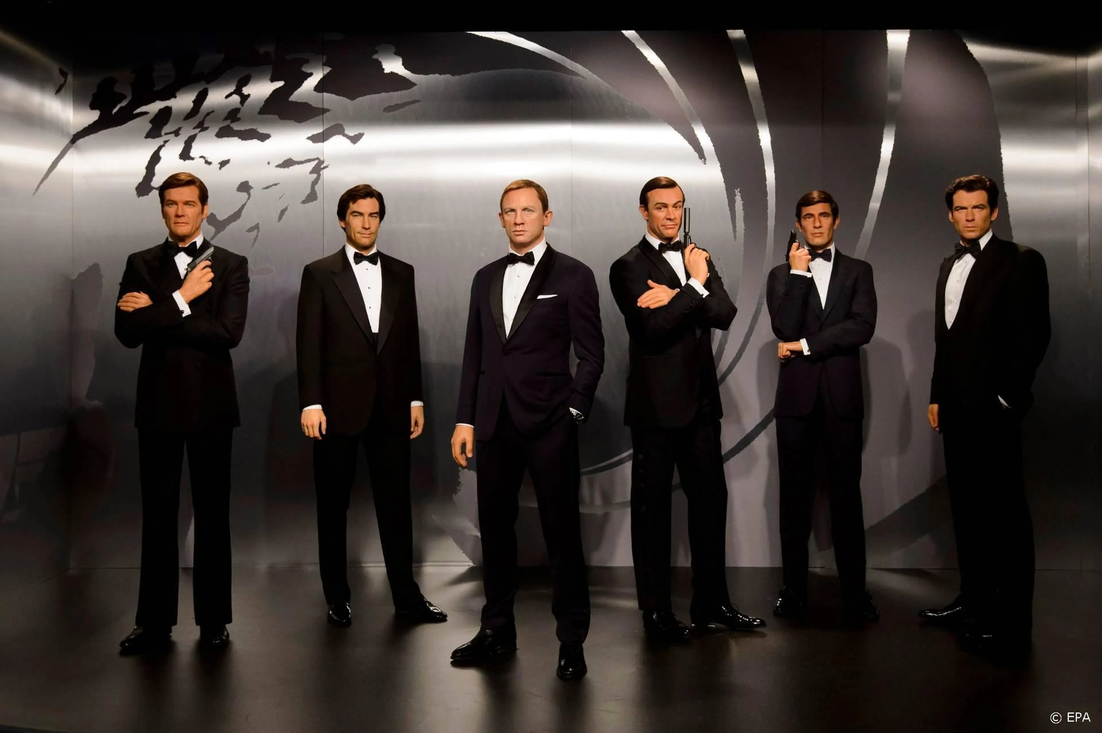 Timothy Dalton vindt dat er te veel naakt in films zit