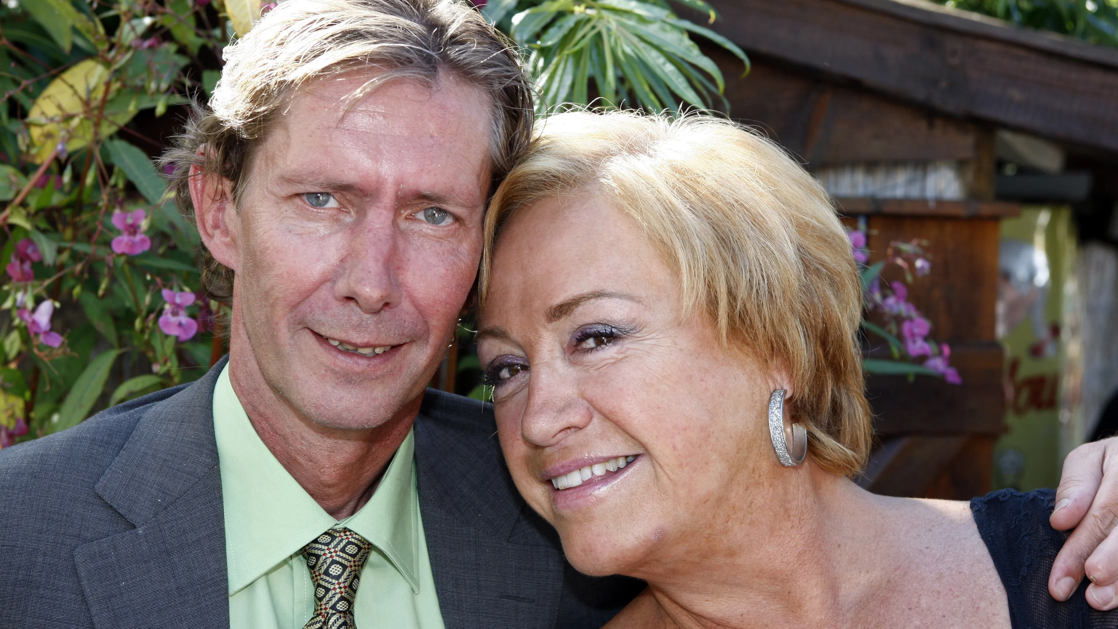 Weduwnaar Viola Holt heeft inmiddels nieuwe liefde gevonden