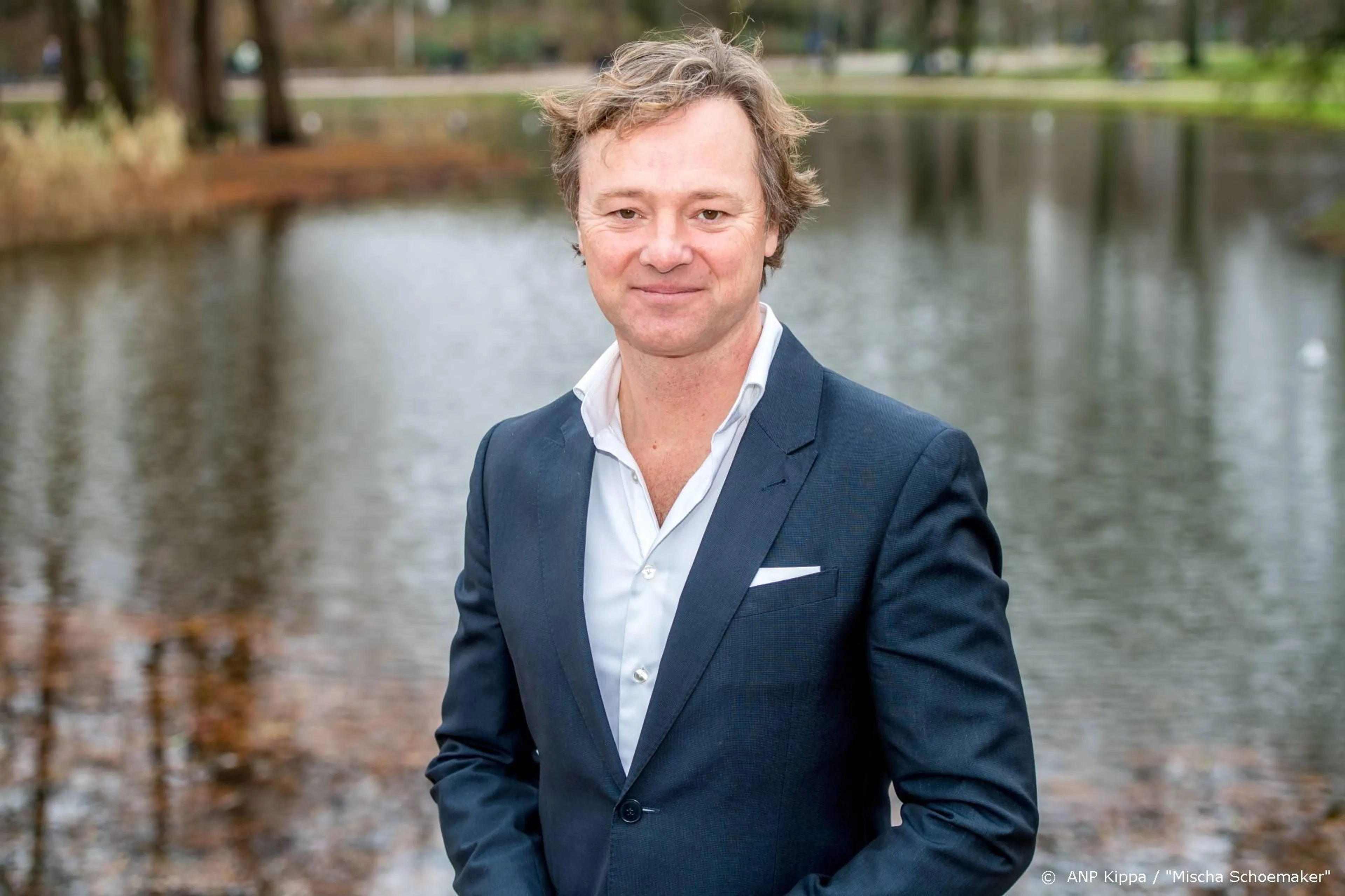 Frits Sissing presenteert ondanks quarantaine Musical Sing-a-Long