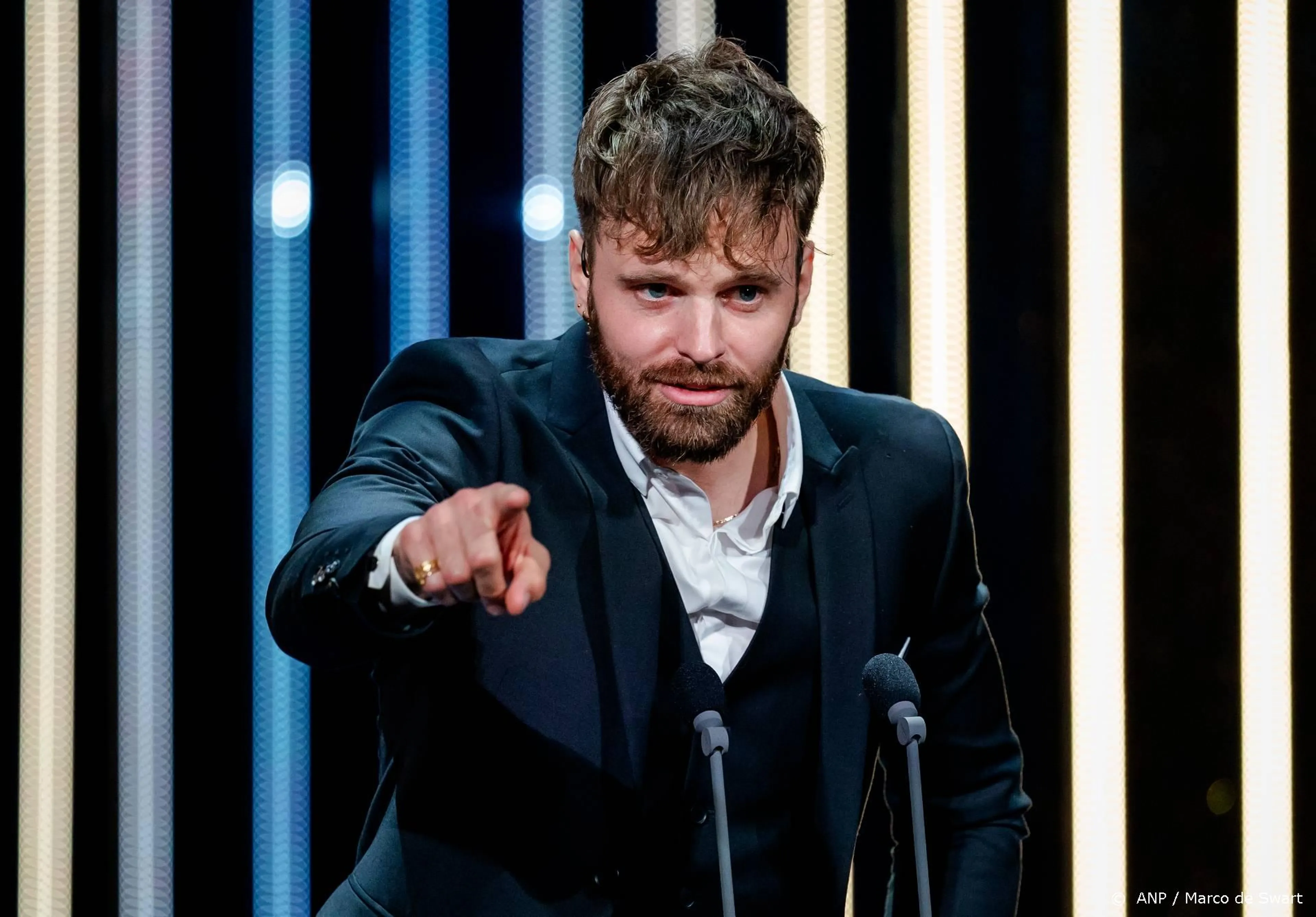 Tim Hofman verkozen tot beste presentator