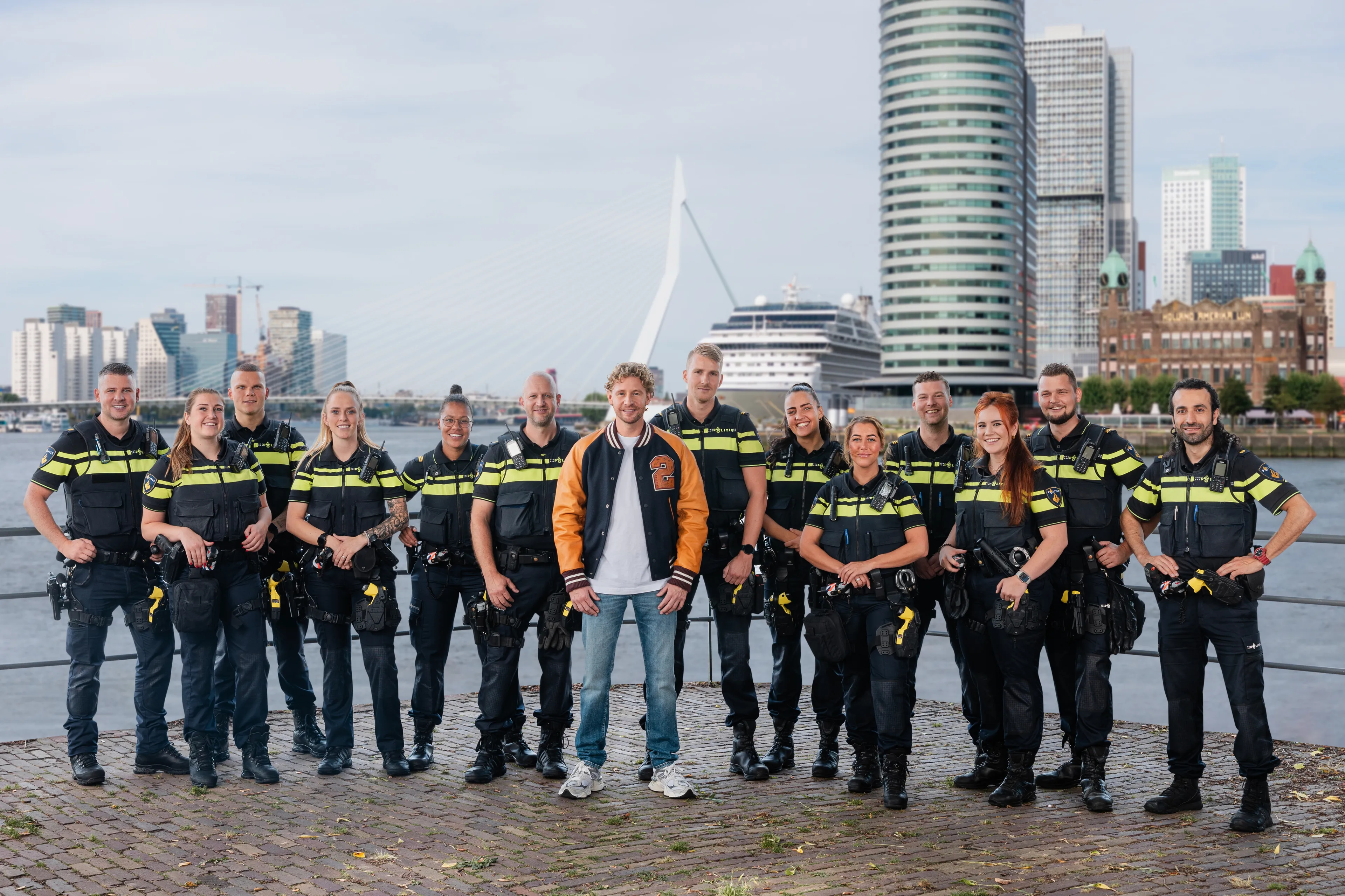 Ewout en team overspoeld met post voor doodgebeten hondje