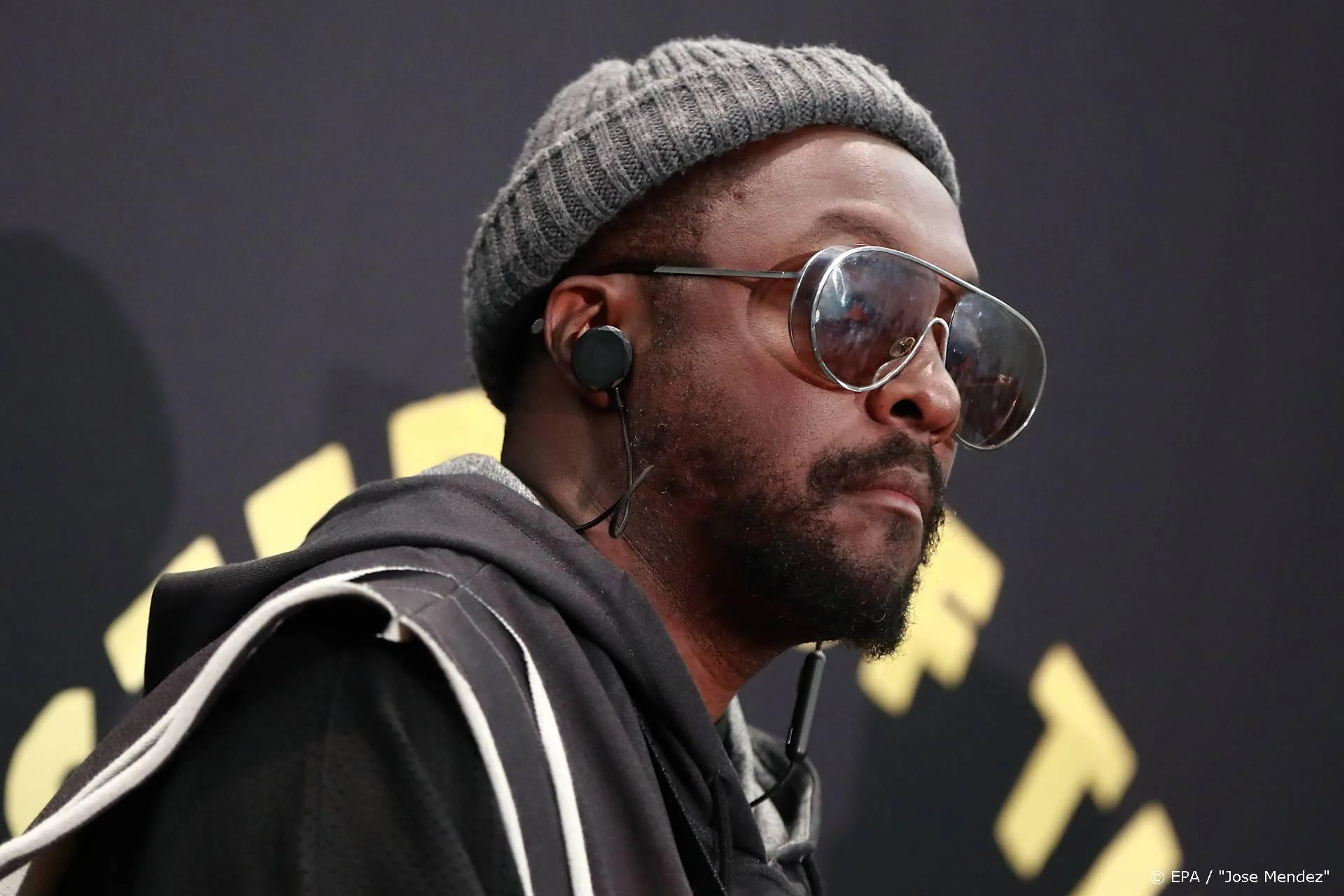 Will.i.am brengt corona-nummer met Bono en Jennifer Hudson uit