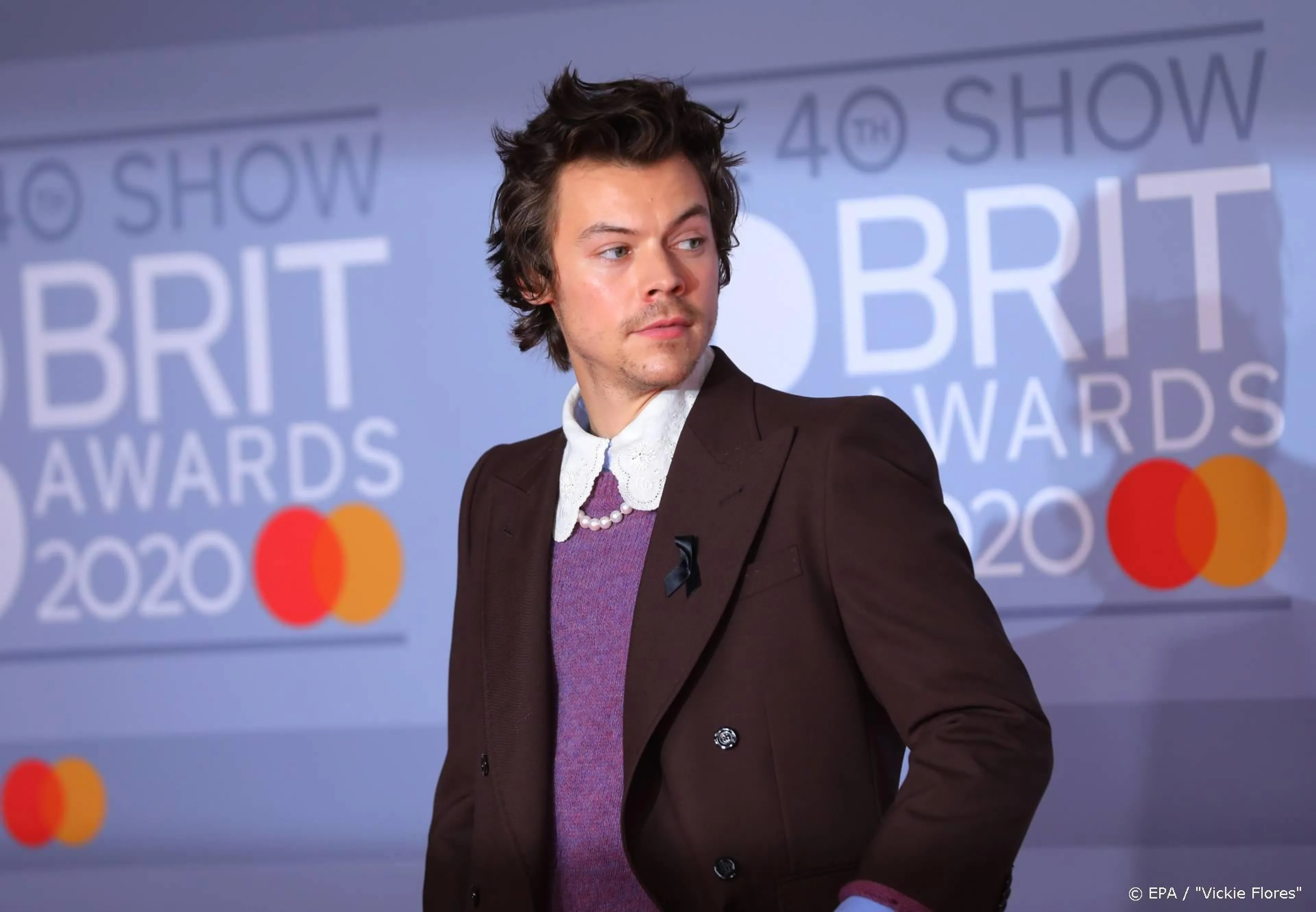 Kaars die 'ruikt naar Harry Styles' vliegt de winkels uit