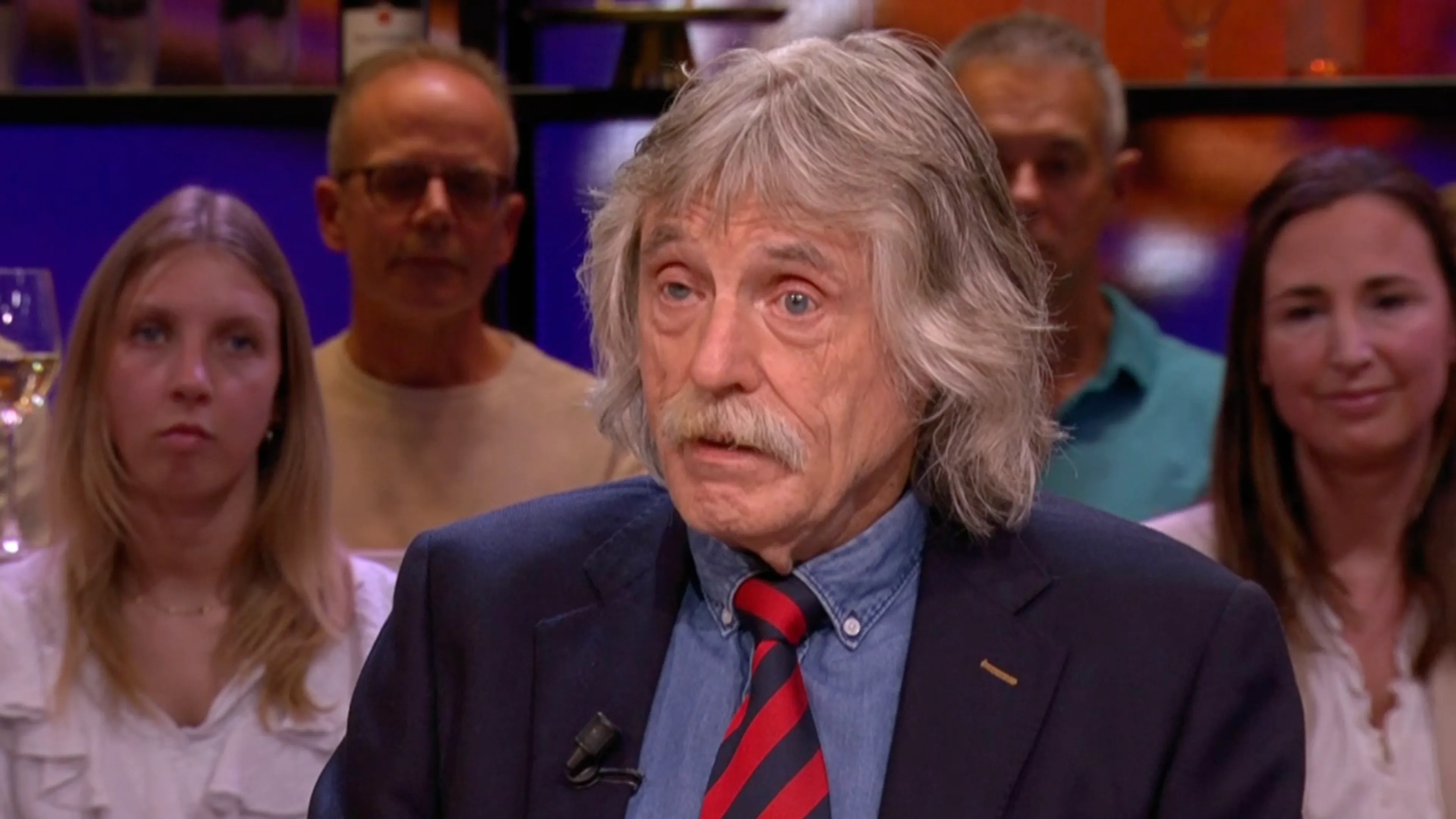 Johan Derksen kondigt verrassende gast Vandaag Inside aan
