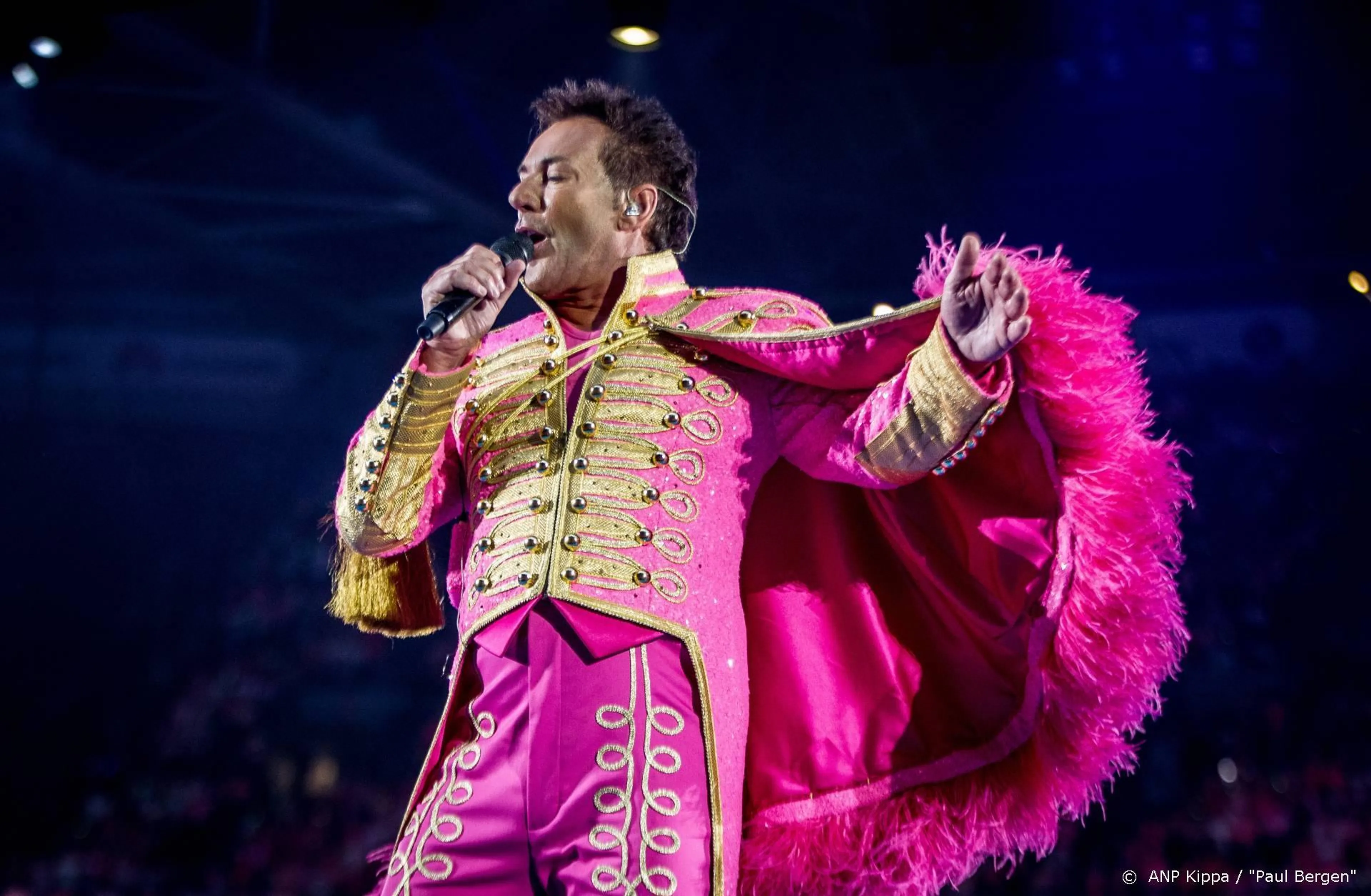 Gerard Joling haalt jubileumshows in februari in