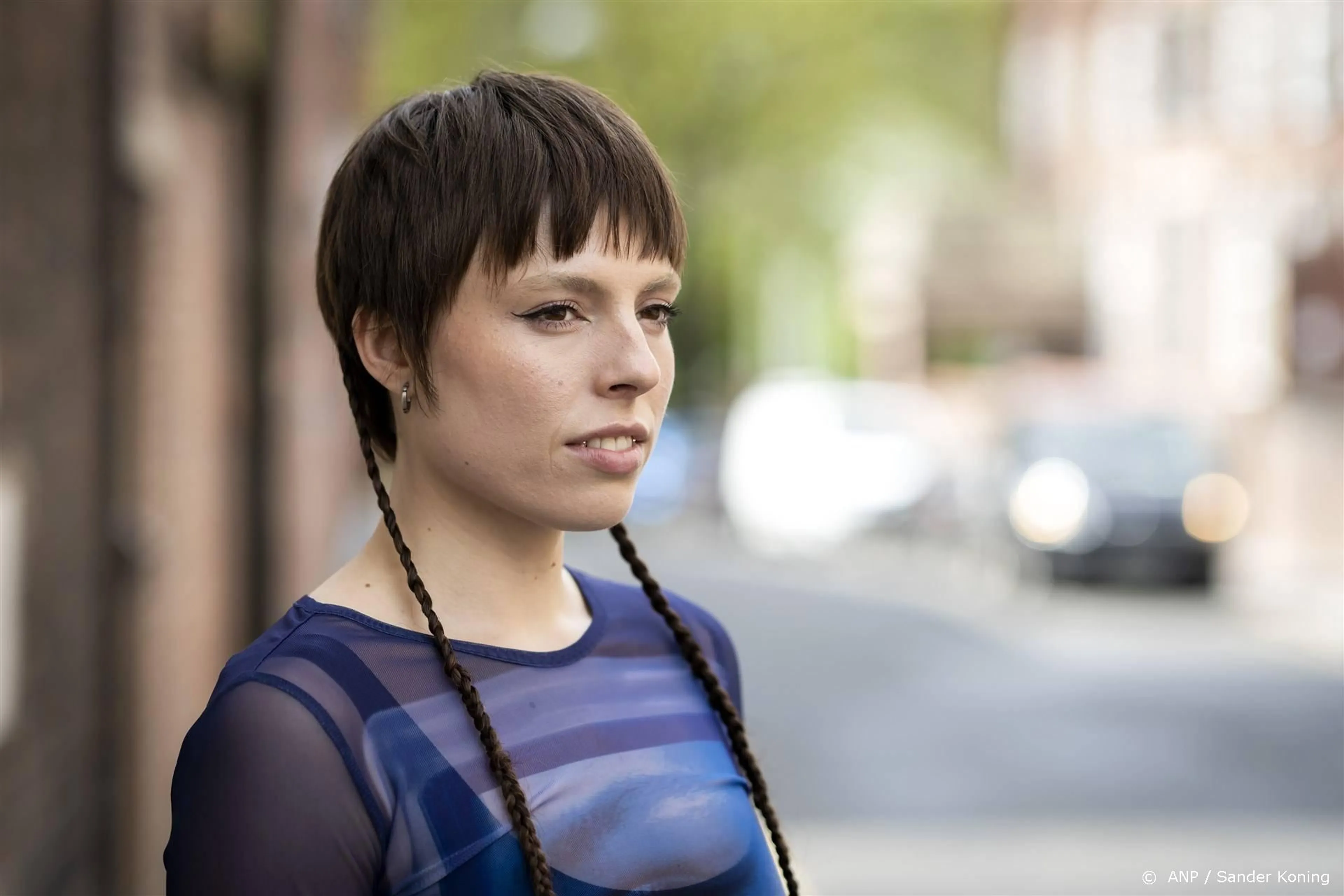 Zo klinkt het nieuwe nummer van Mia Nicolai