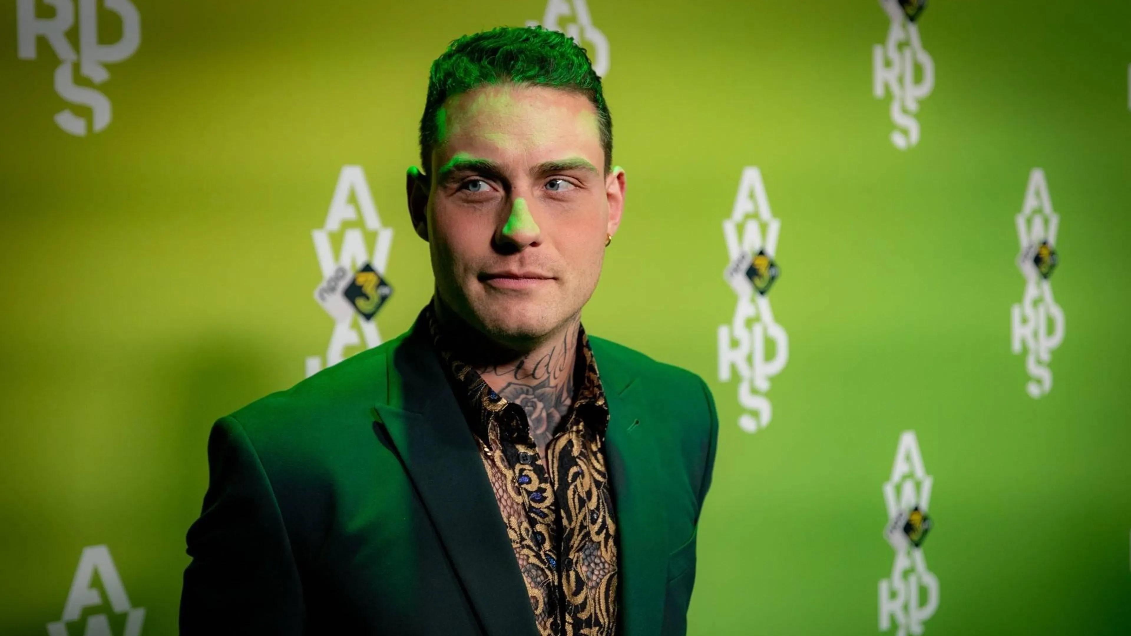 Douwe Bob met de dood bedreigd na afzeggen optreden