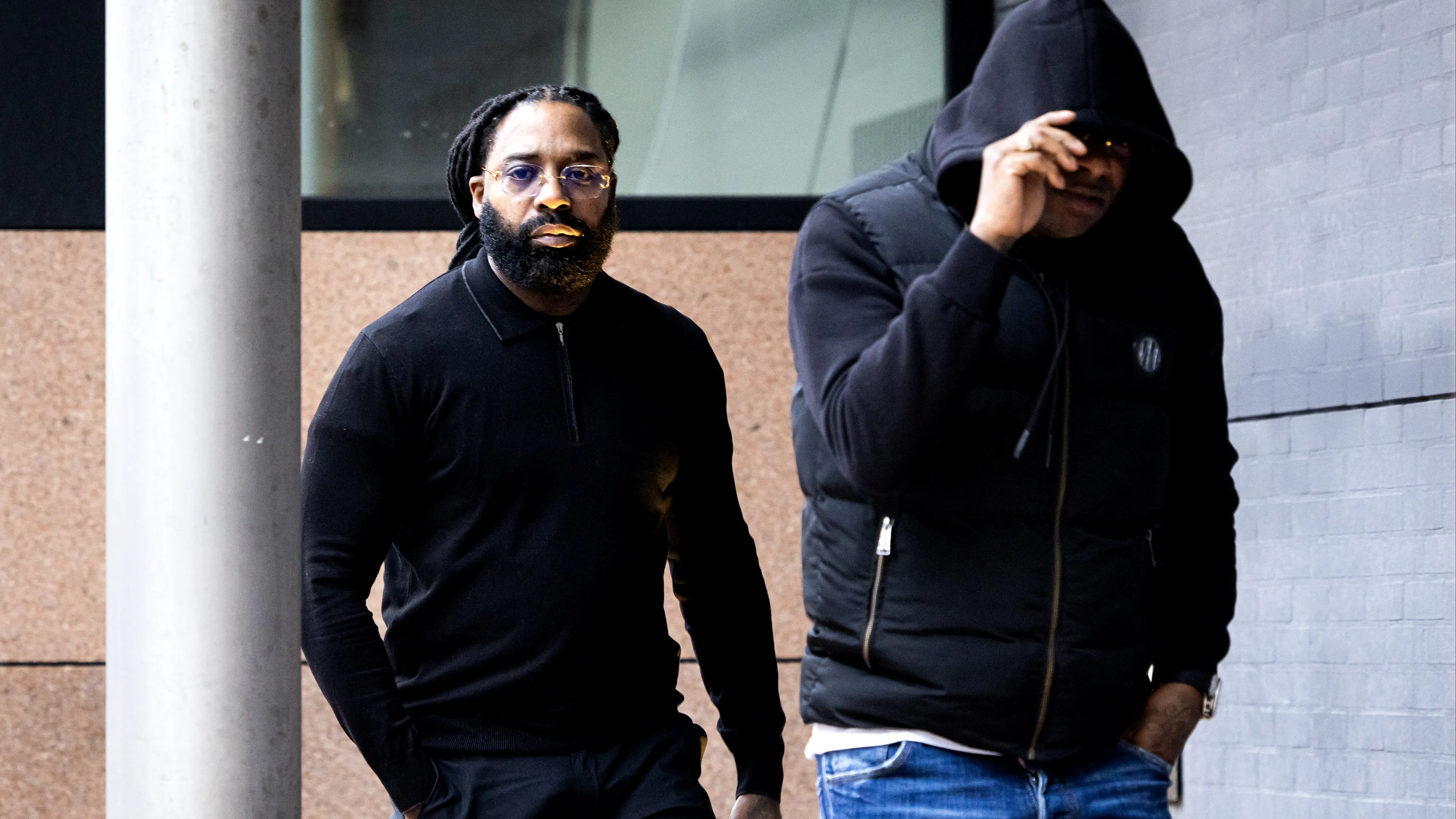Rapper Kempi in rechtbank voor doodsbedreigingen: 'Ik word genaaid'