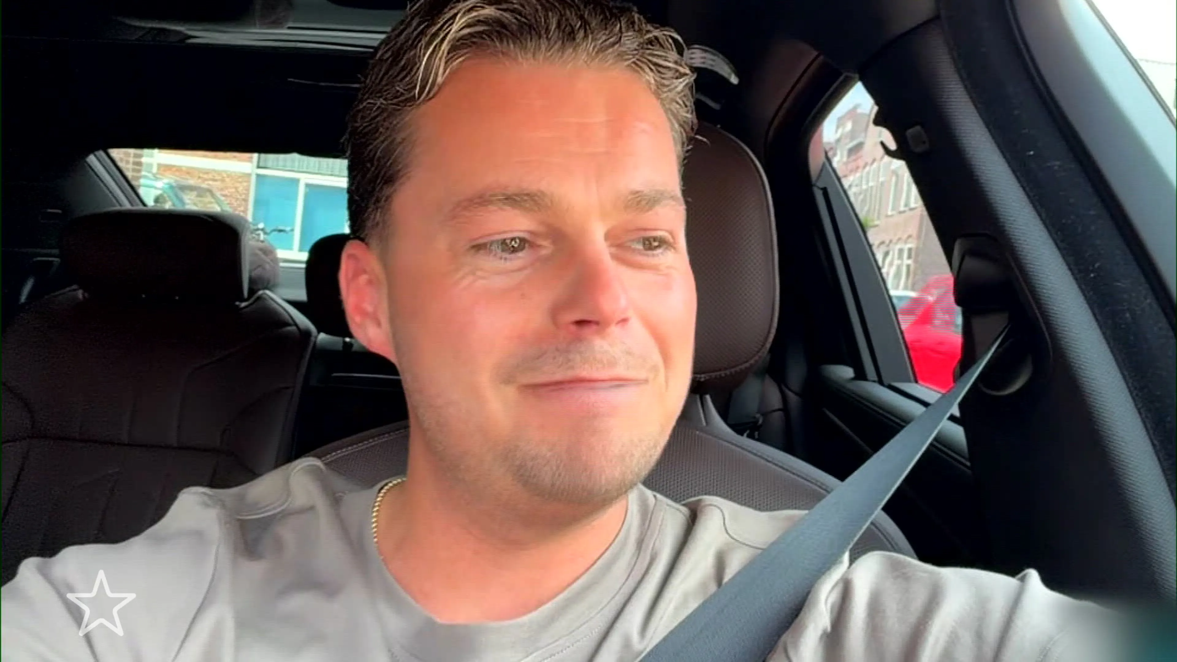 Robert van Hemert reageert op ontvangen gouden en platina plaat