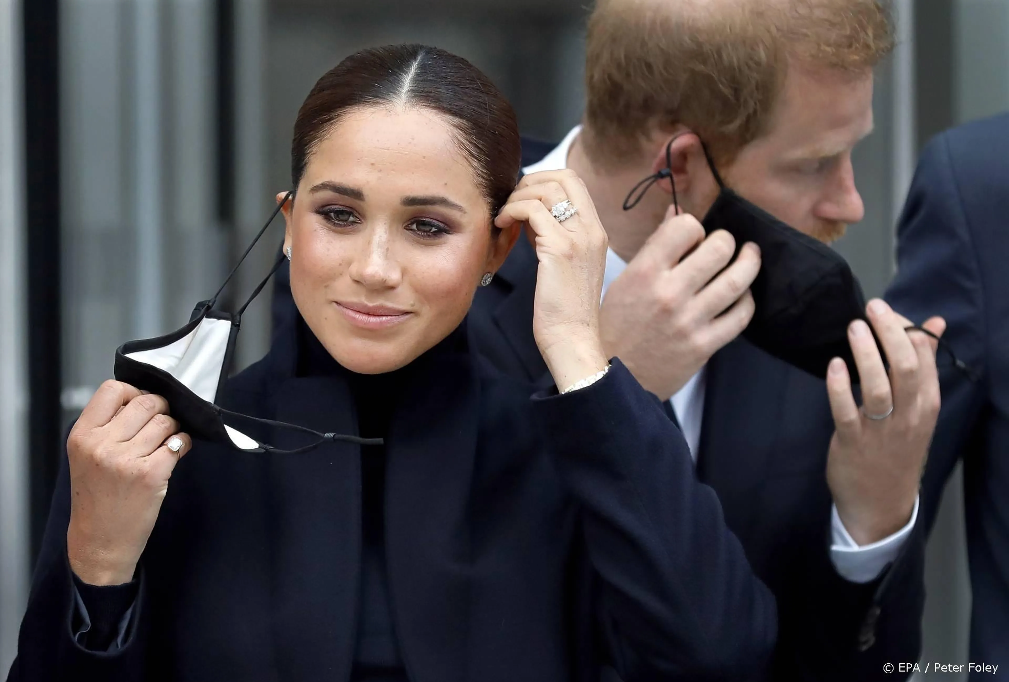 Meghan neemt contact op met vader na heftige beenamputatie
