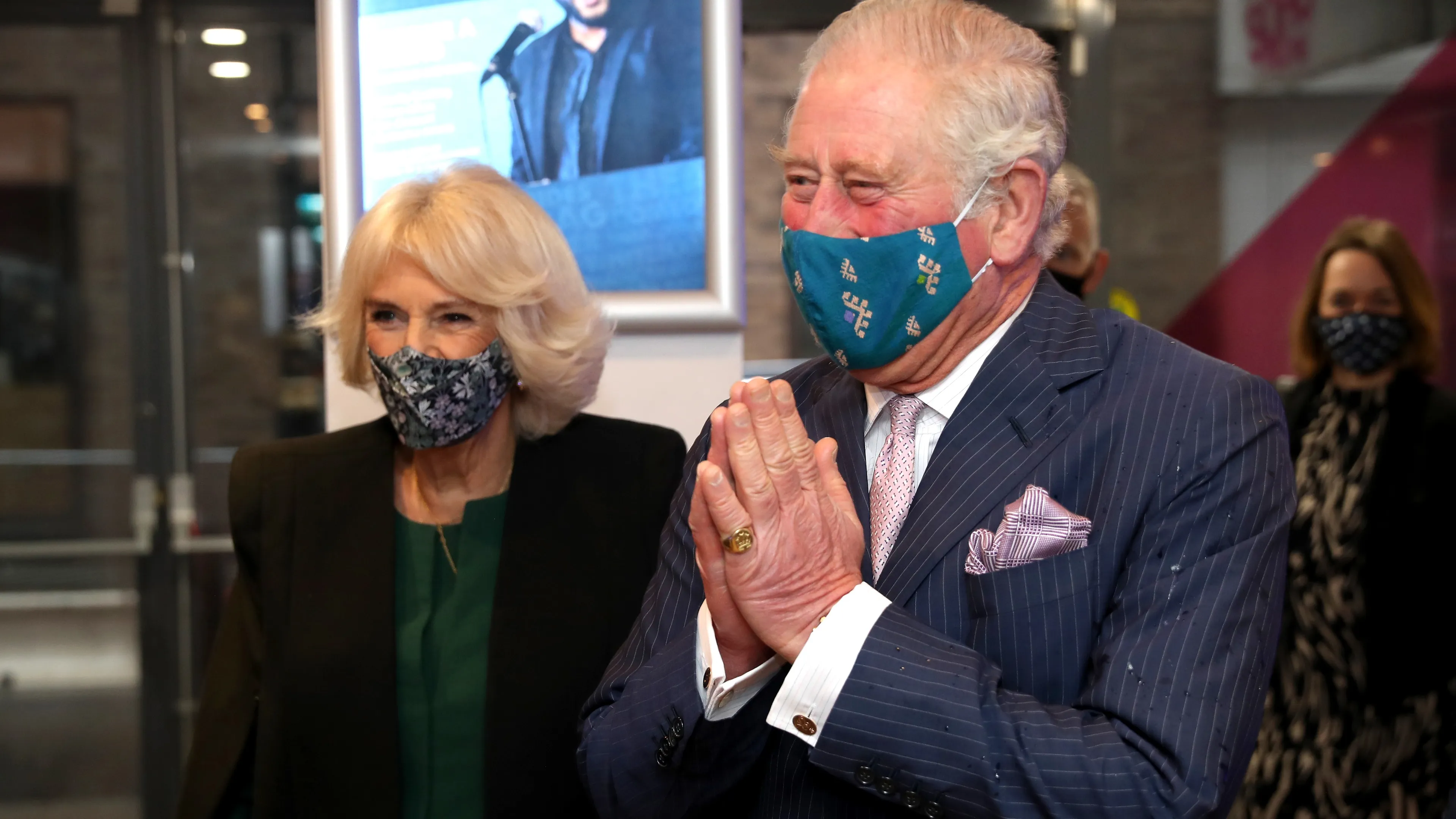 Charles en Camilla bezoeken legendarische club