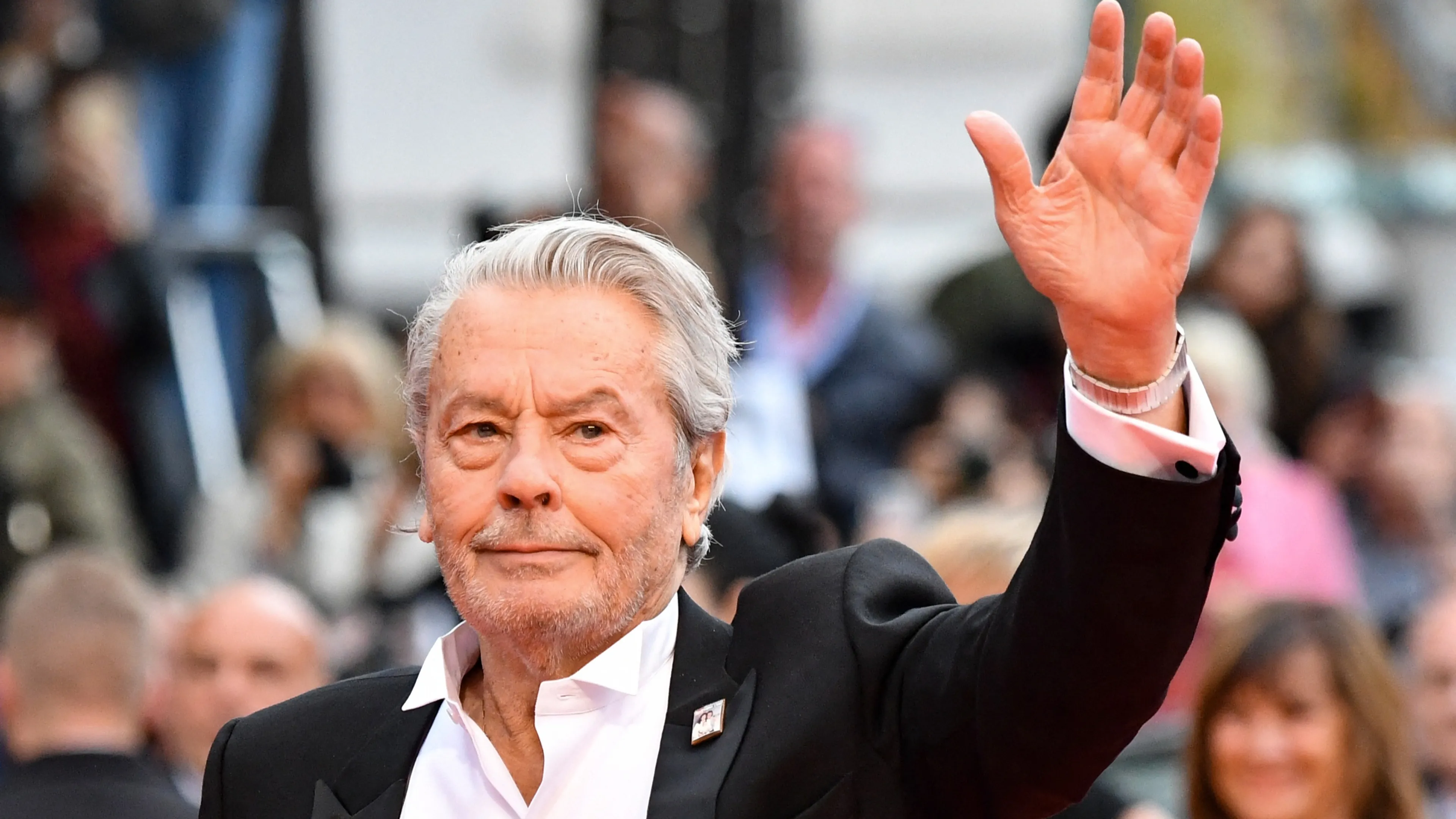 Update rondom rechtszaak tegen testament overleden Alain Delon