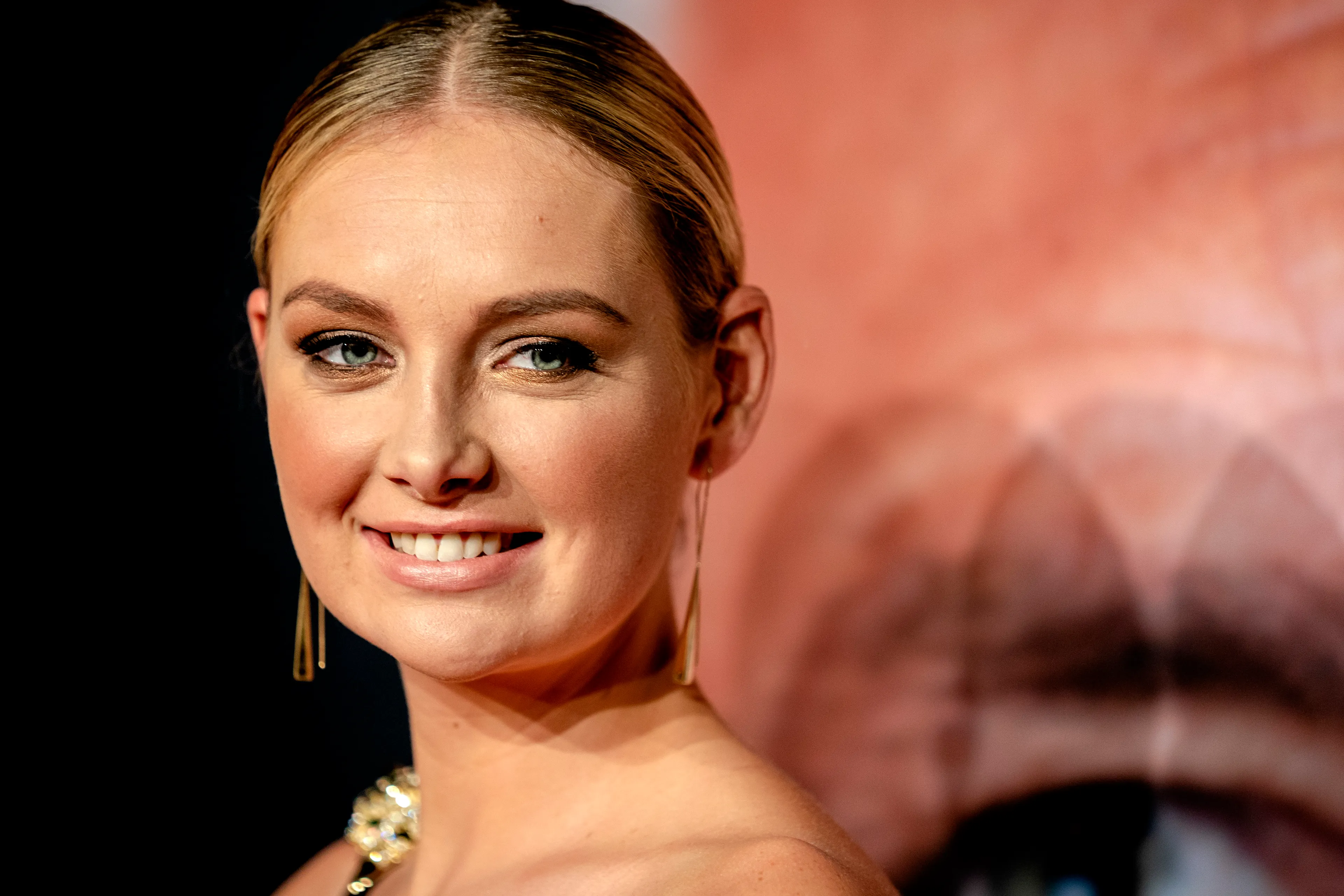 Topless foto's Maxime Meiland zorgen voor discussie
