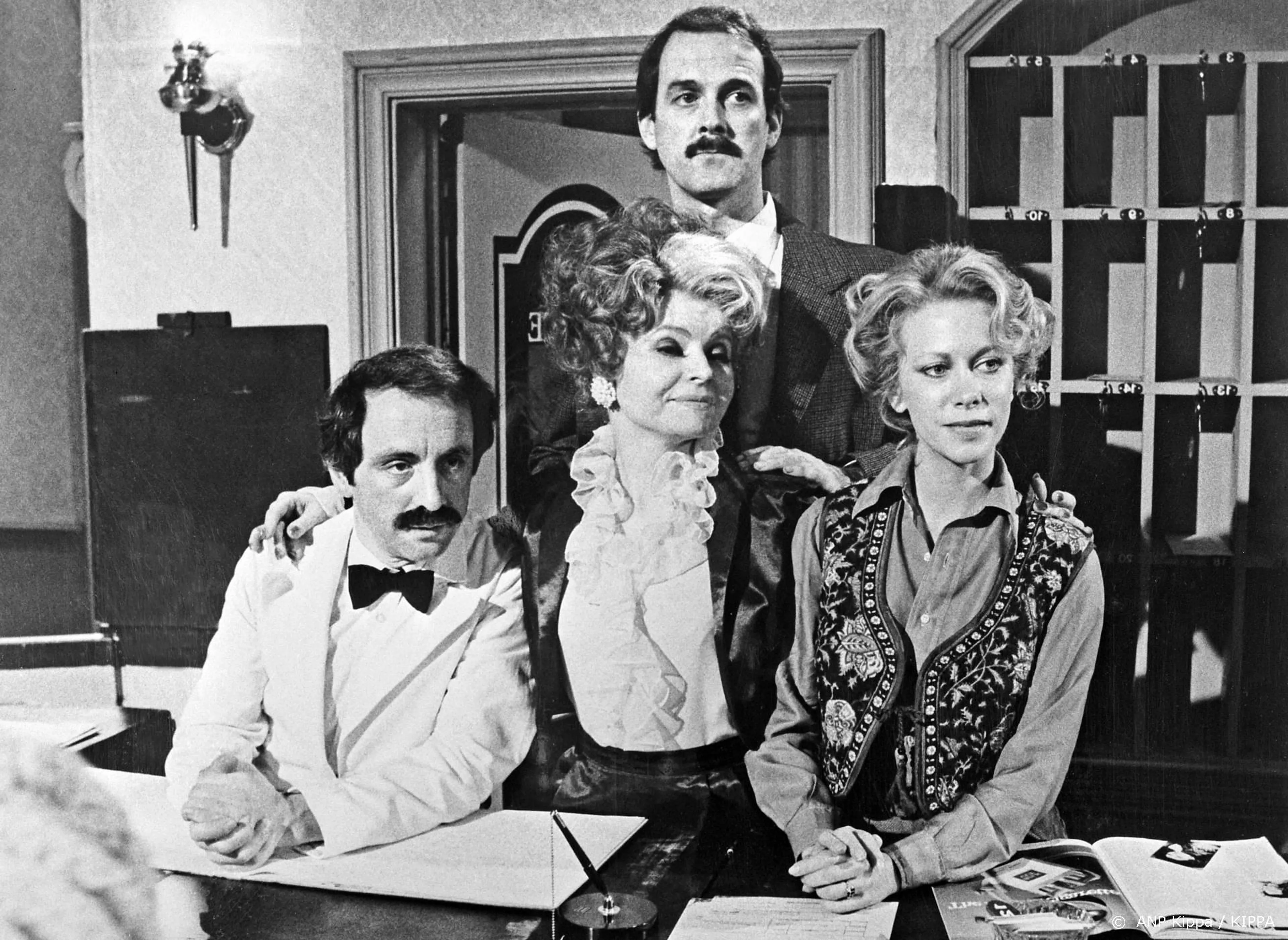 John Cleese haalt uit naar BBC voor verwijderen Fawlty Towers