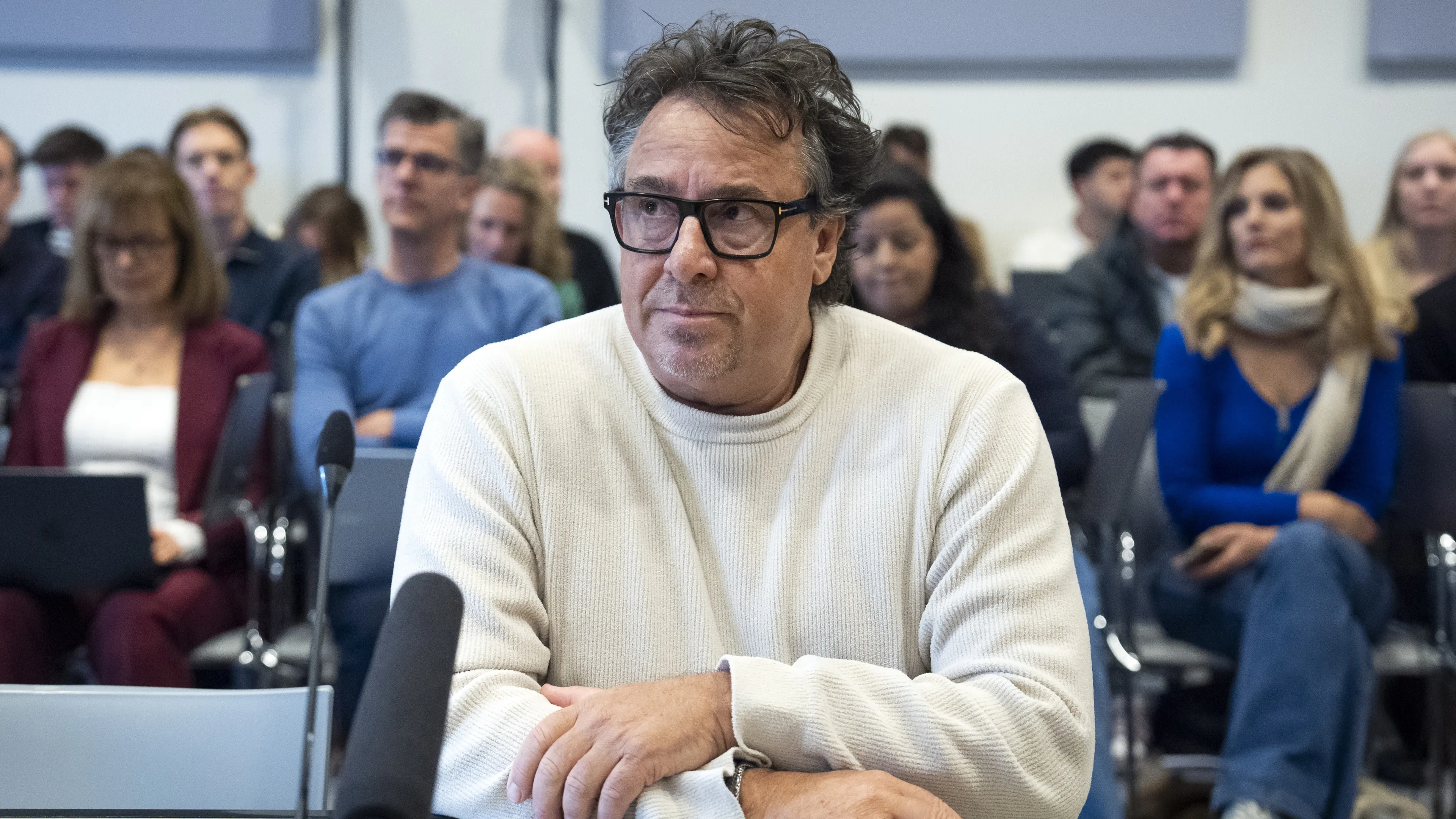 Marco Borsato valt ex-vrouw Leontine in de armen na vrijspraak