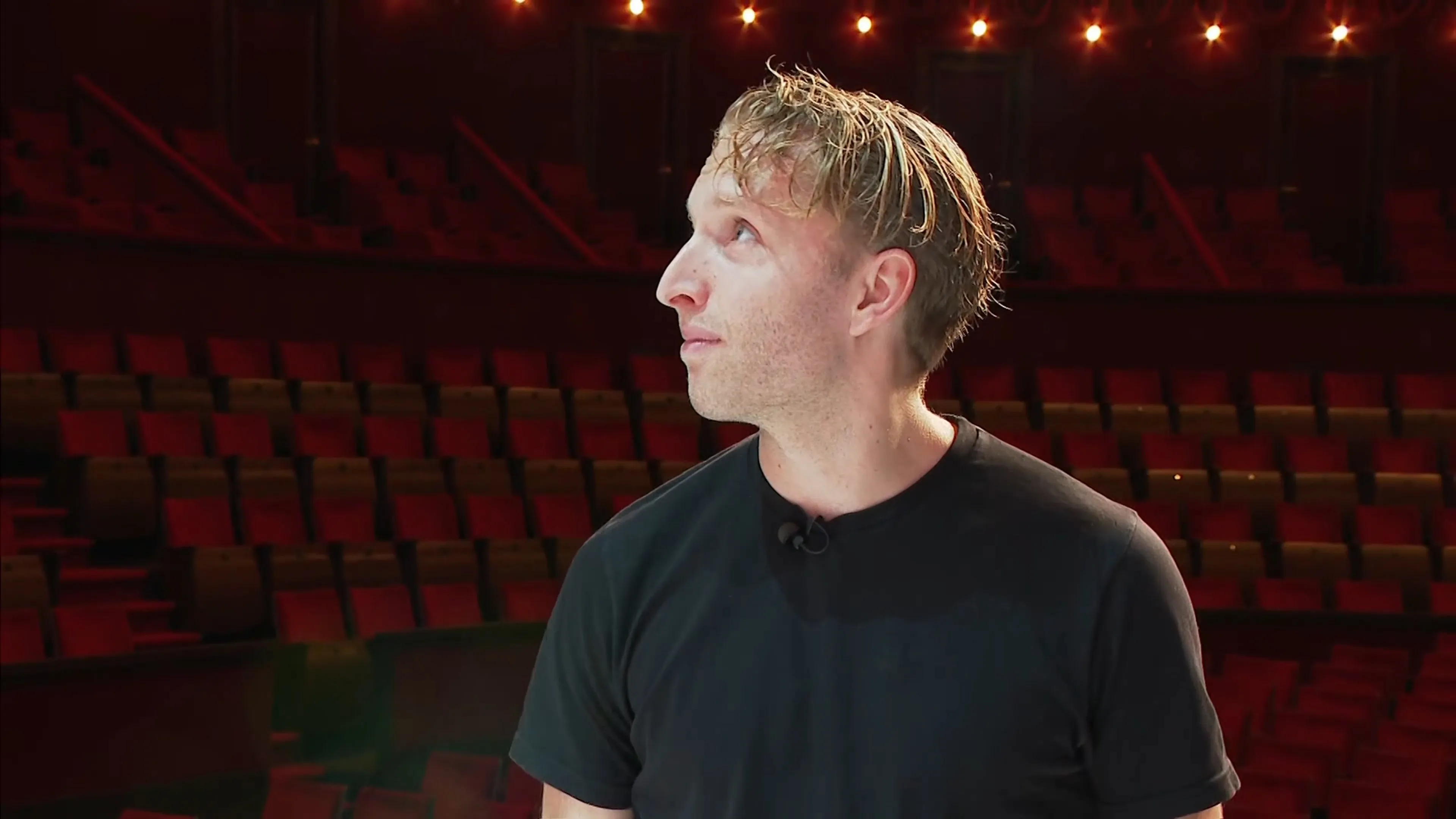 Peter Pannekoek gaat theaters in met cabaretvoorstelling Demonen