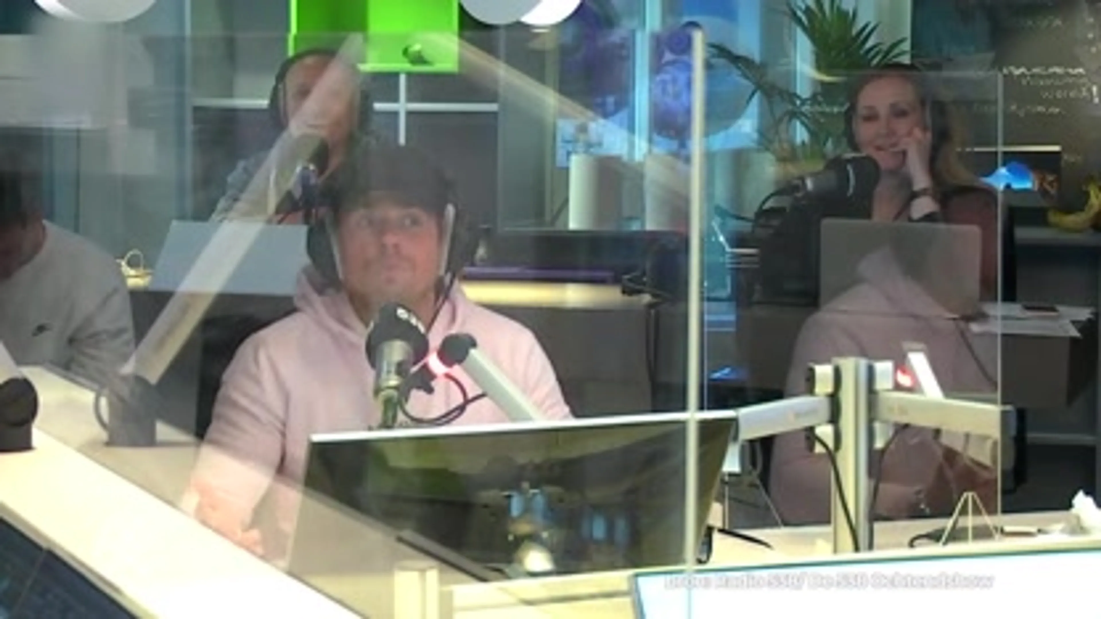 OMG: André Hazes reageert op wc-filmpje met Monique