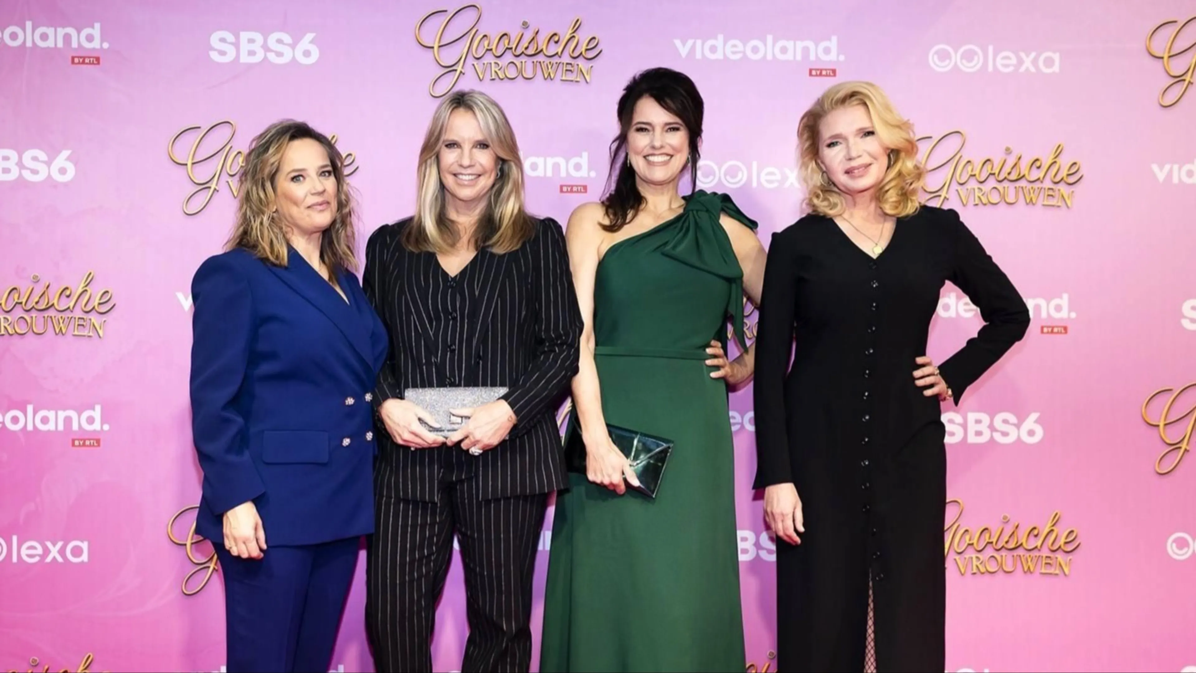 Gooische Vrouwen-actrices krijgen onverwacht een intieme massage