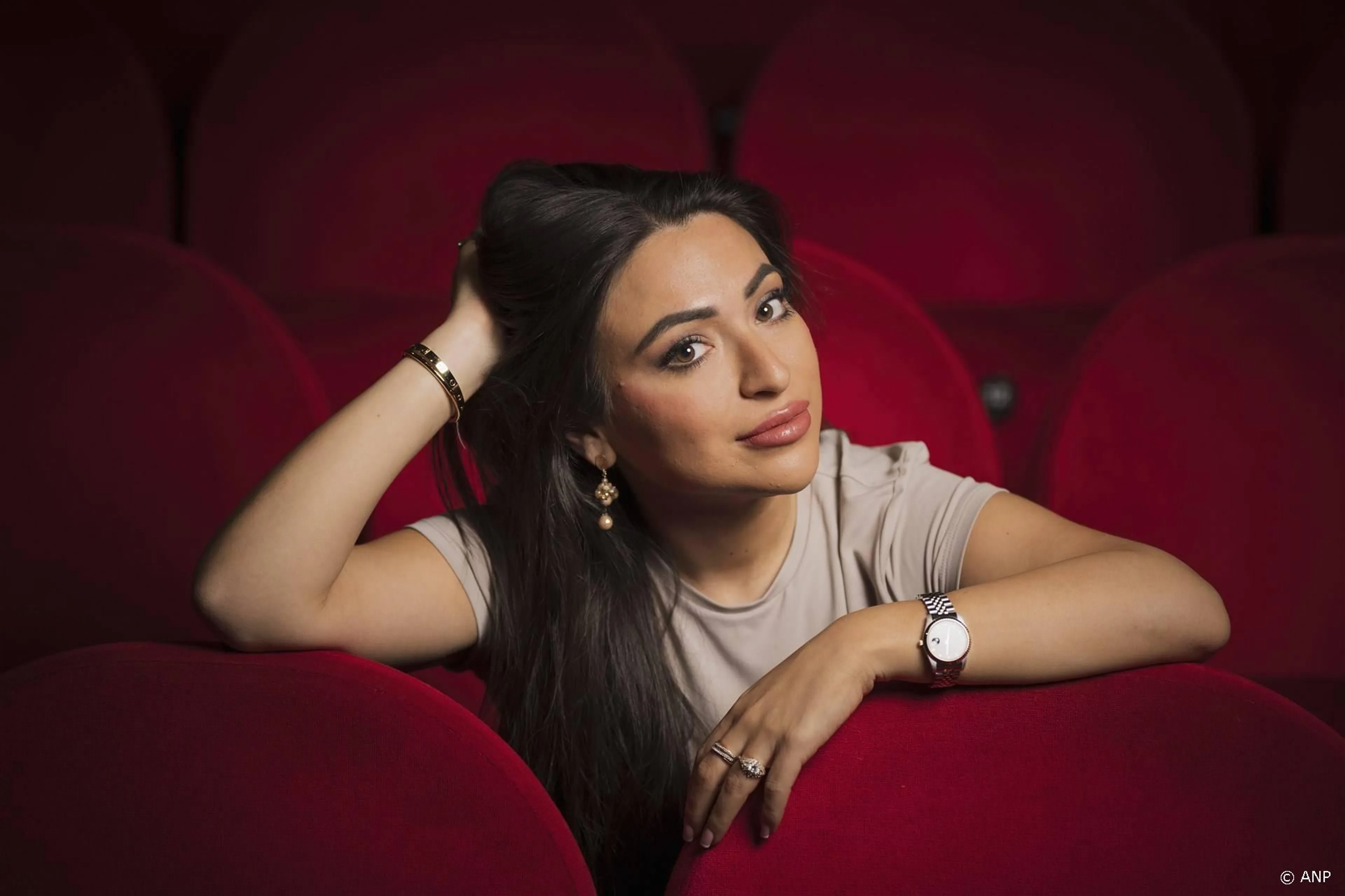 Lale Gül krijgt bizar hoog bod voor deelname aan naakte datingshow
