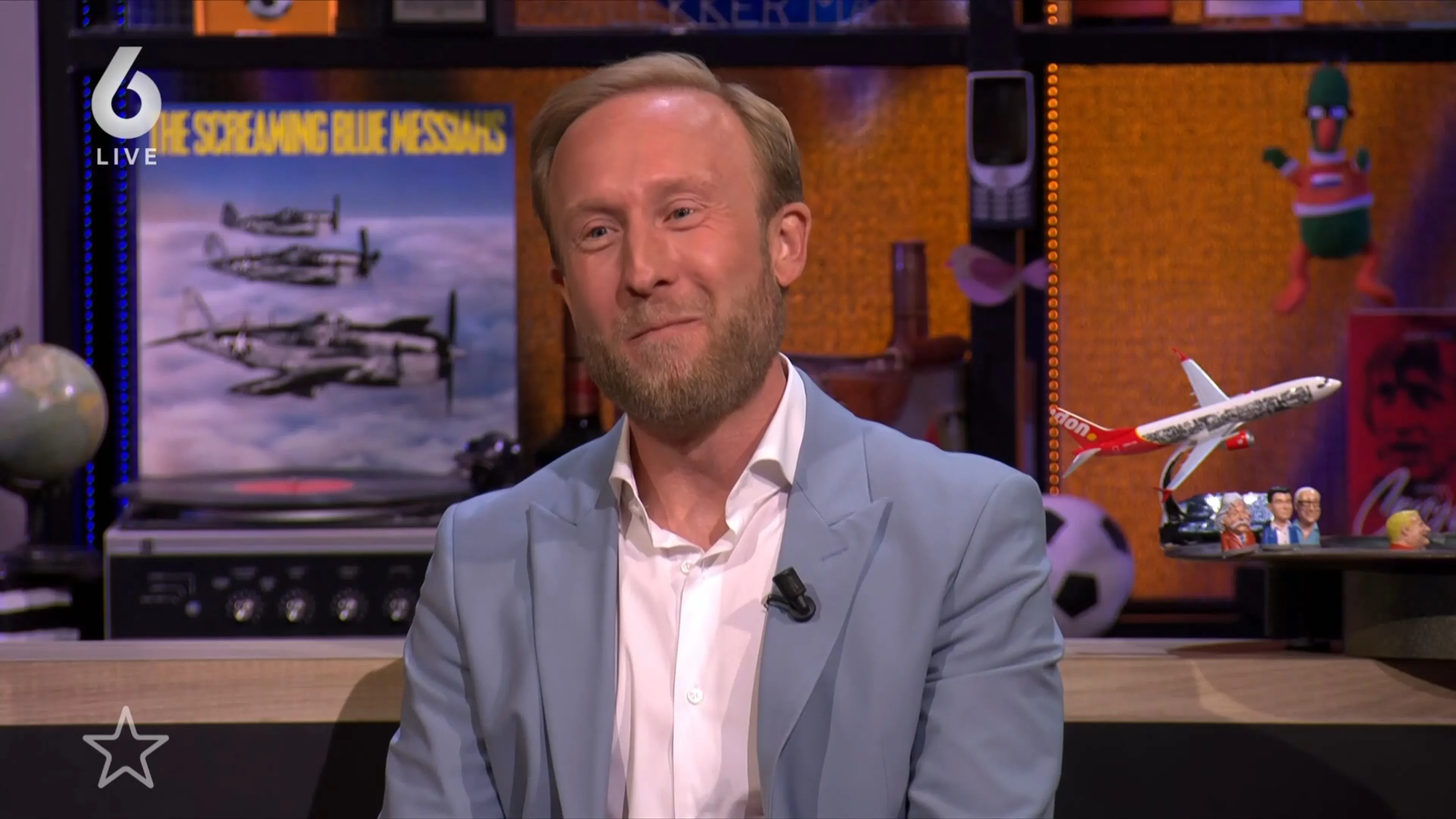 Raymond Mens op de planken met bijzondere theatervoorstellingen