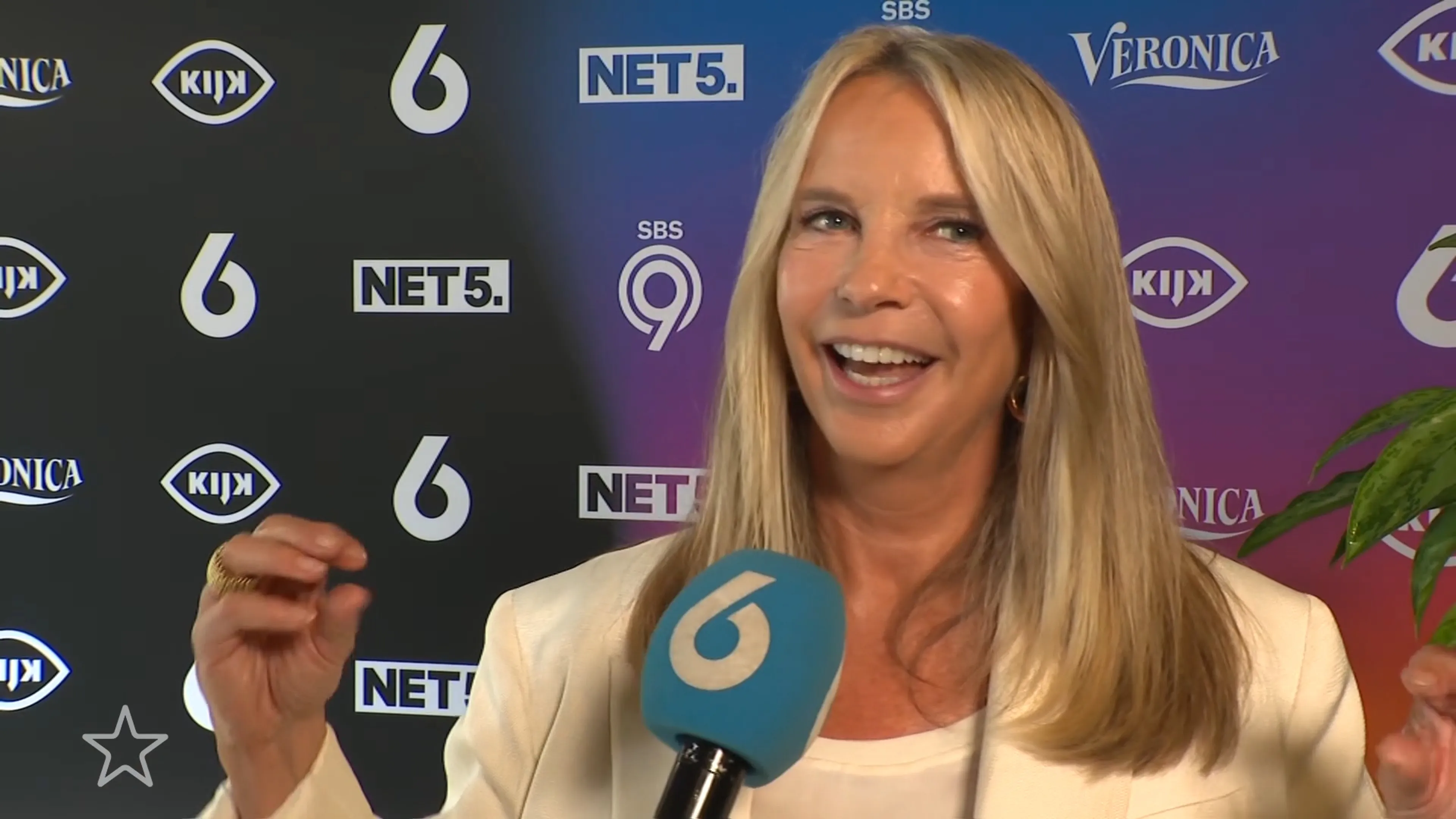Linda de Mol klimt nu al in de pen voor nieuw seizoen Gooische Vrouwen