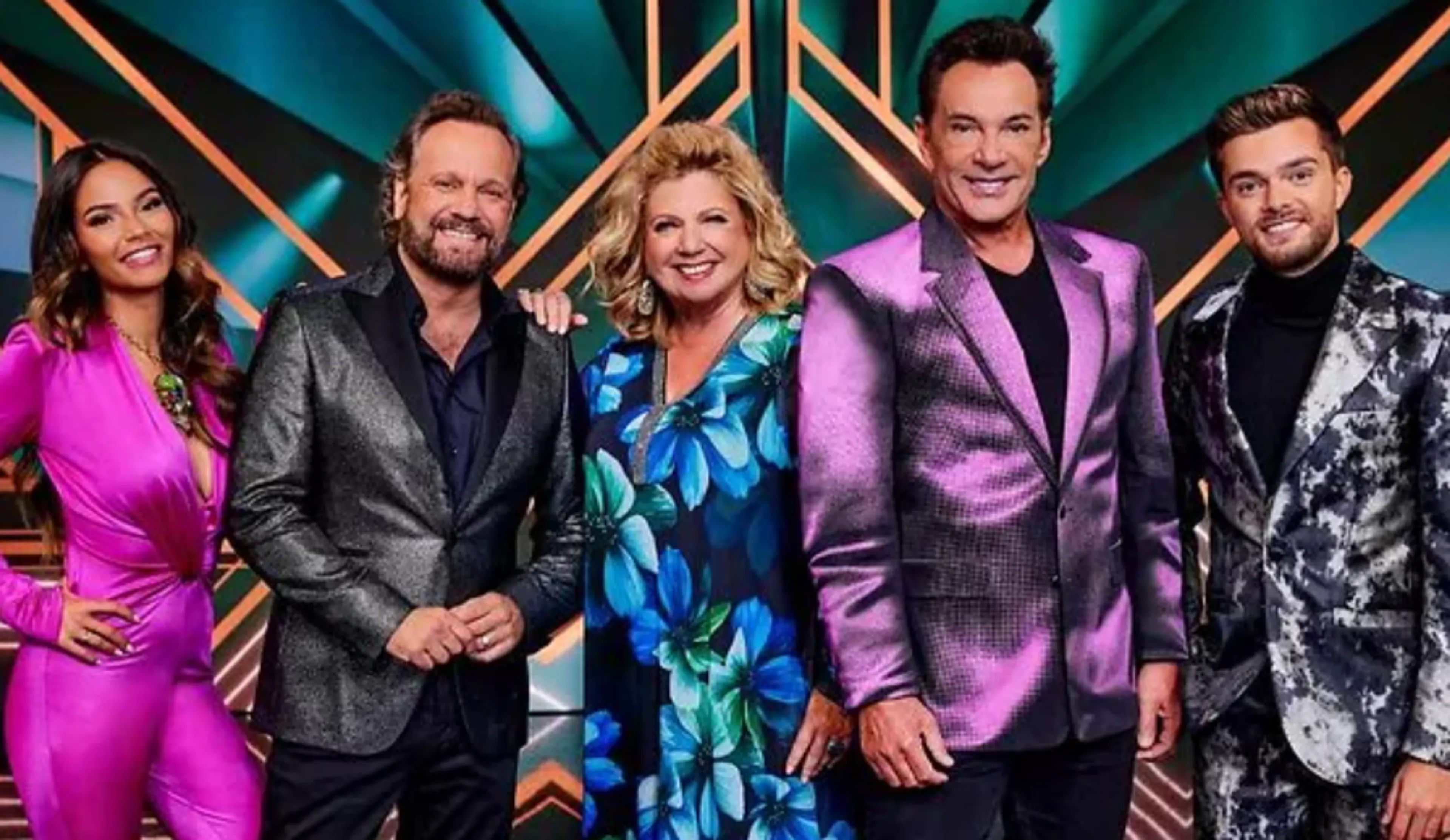 Bizarste onthulling in Masked Singer ooit! 