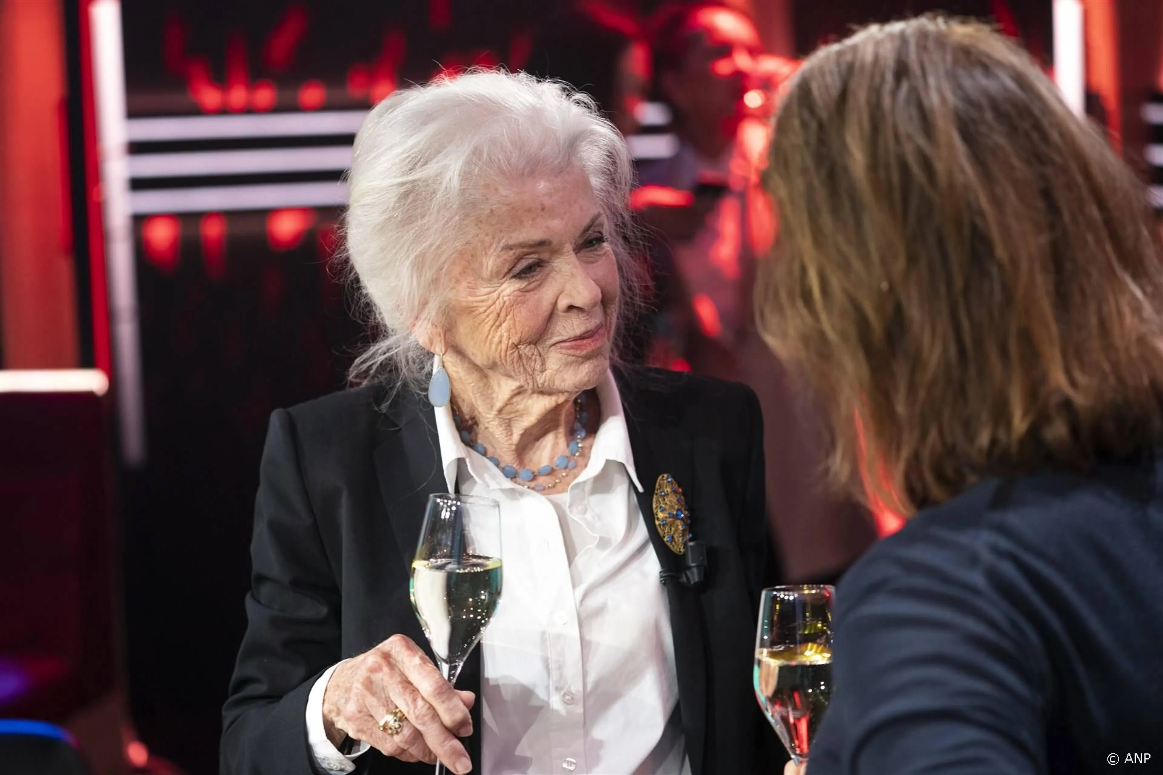 Sonja Barend neemt afstand na groot besluit