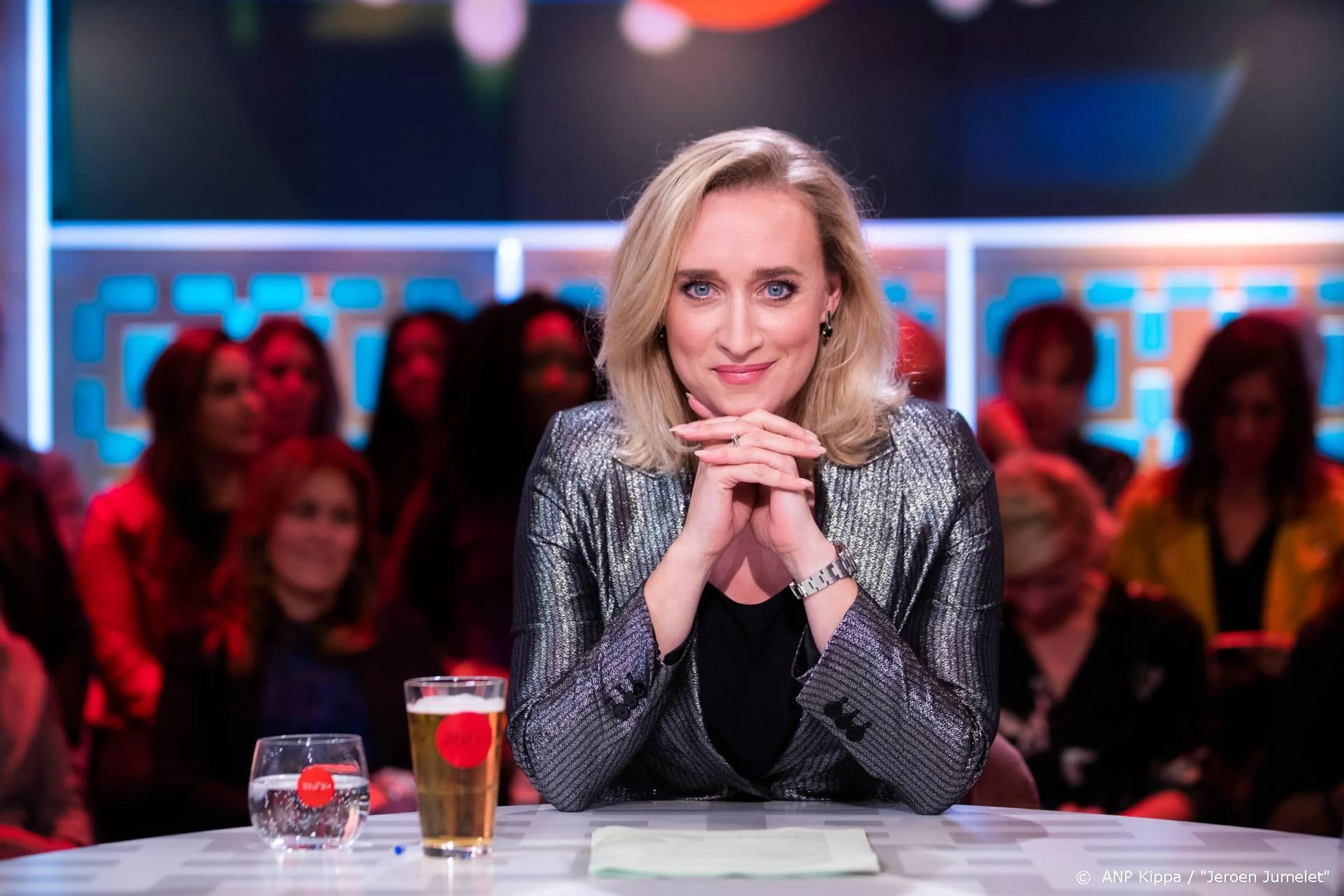 Jinek: misschien met Beau hele week door tijdens coronacrisis