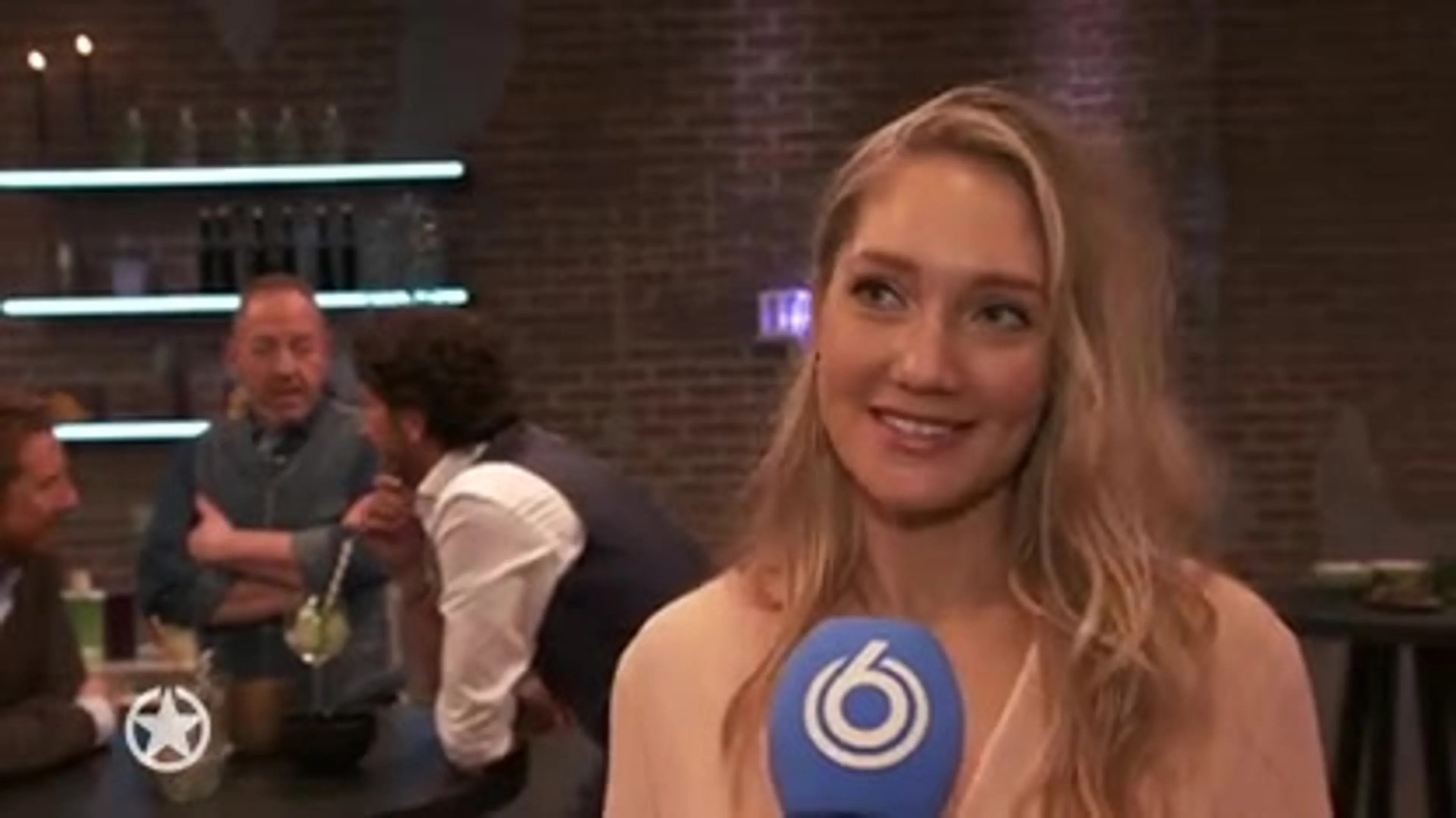Bobbi Eden en Harry Piekema zingen in It Takes 2