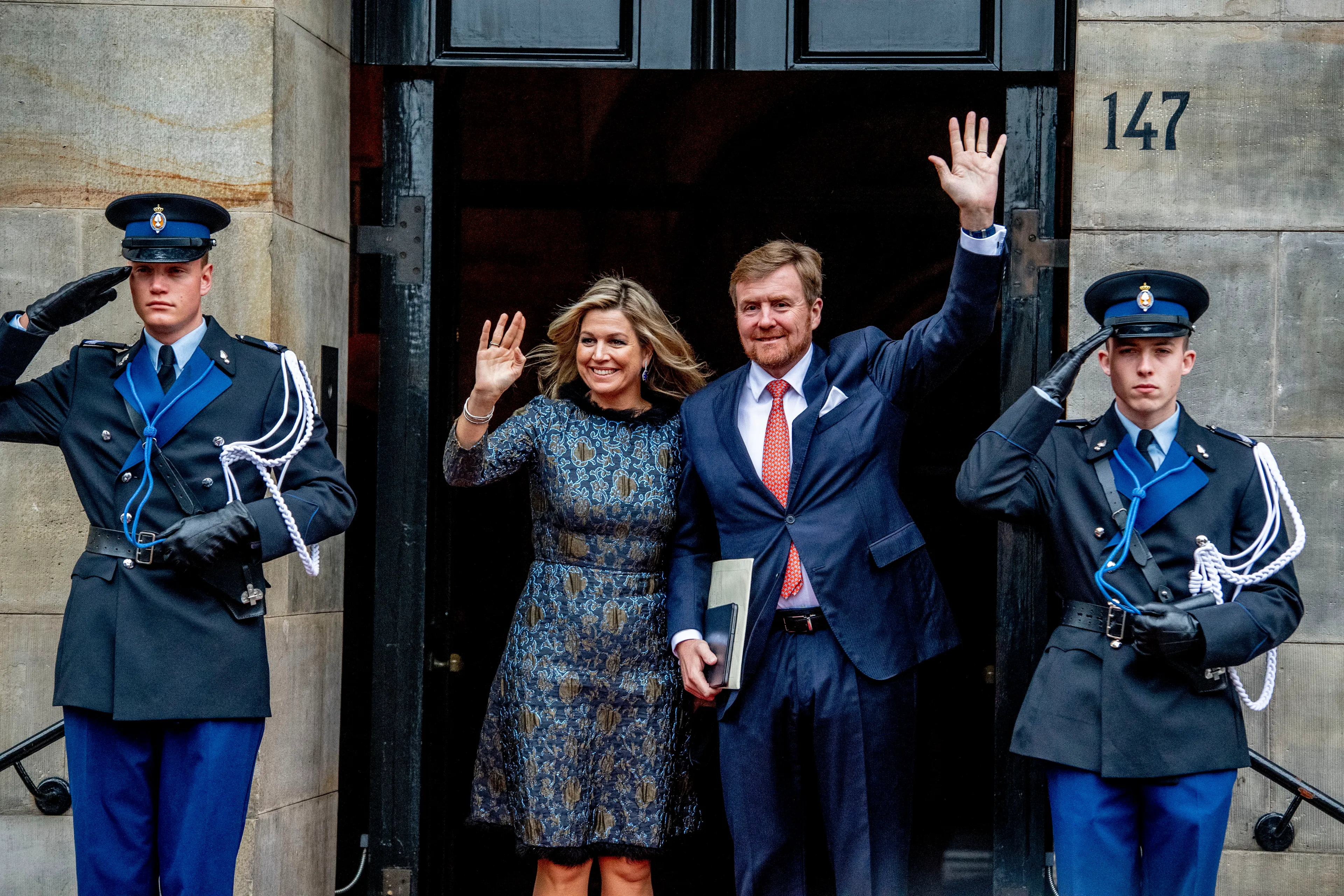 Verlaat nieuwjaarsfeestje voor de royals
