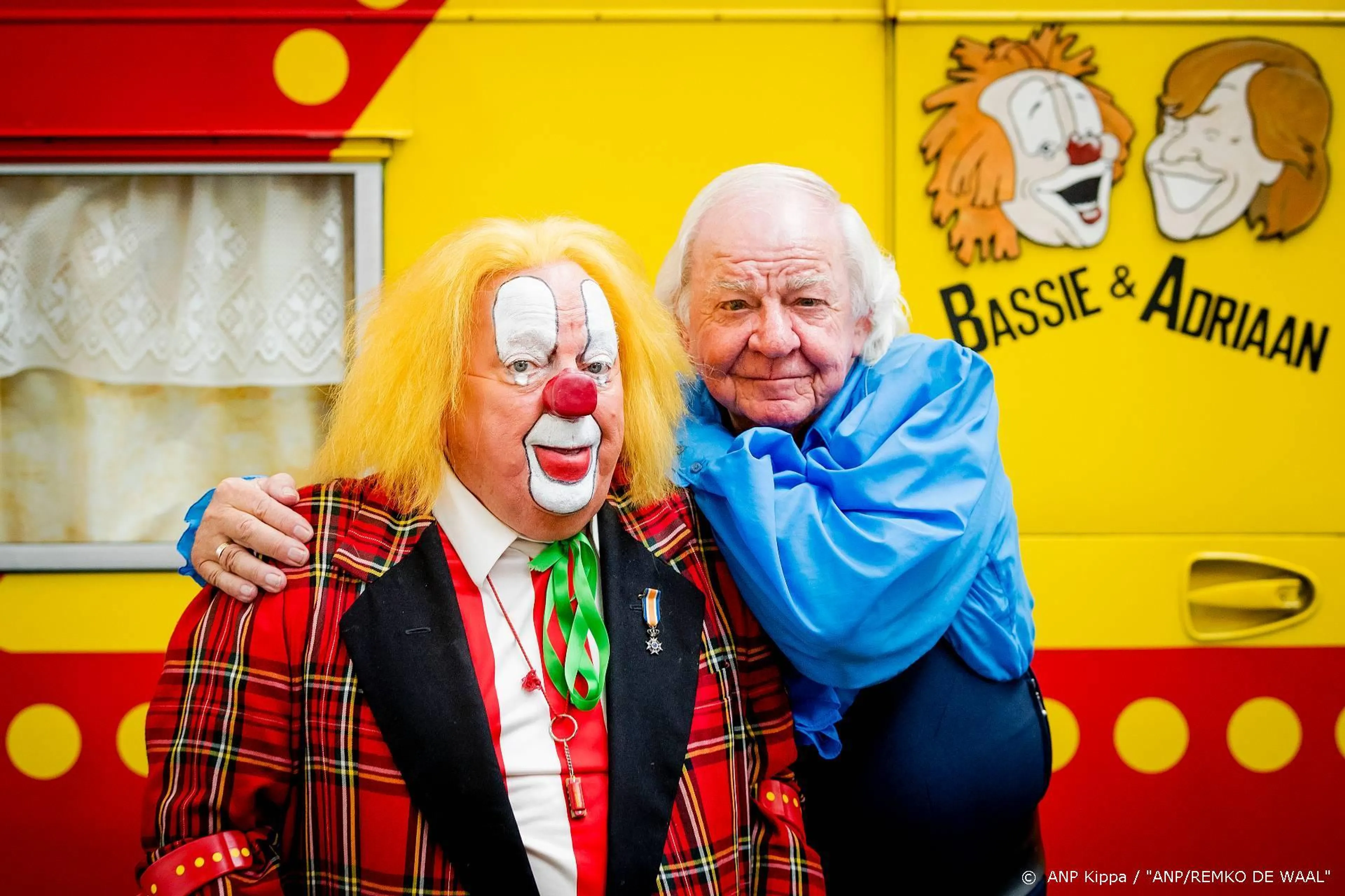 Duizenden kenners strijden om titel grootste Bassie & Adriaanfan