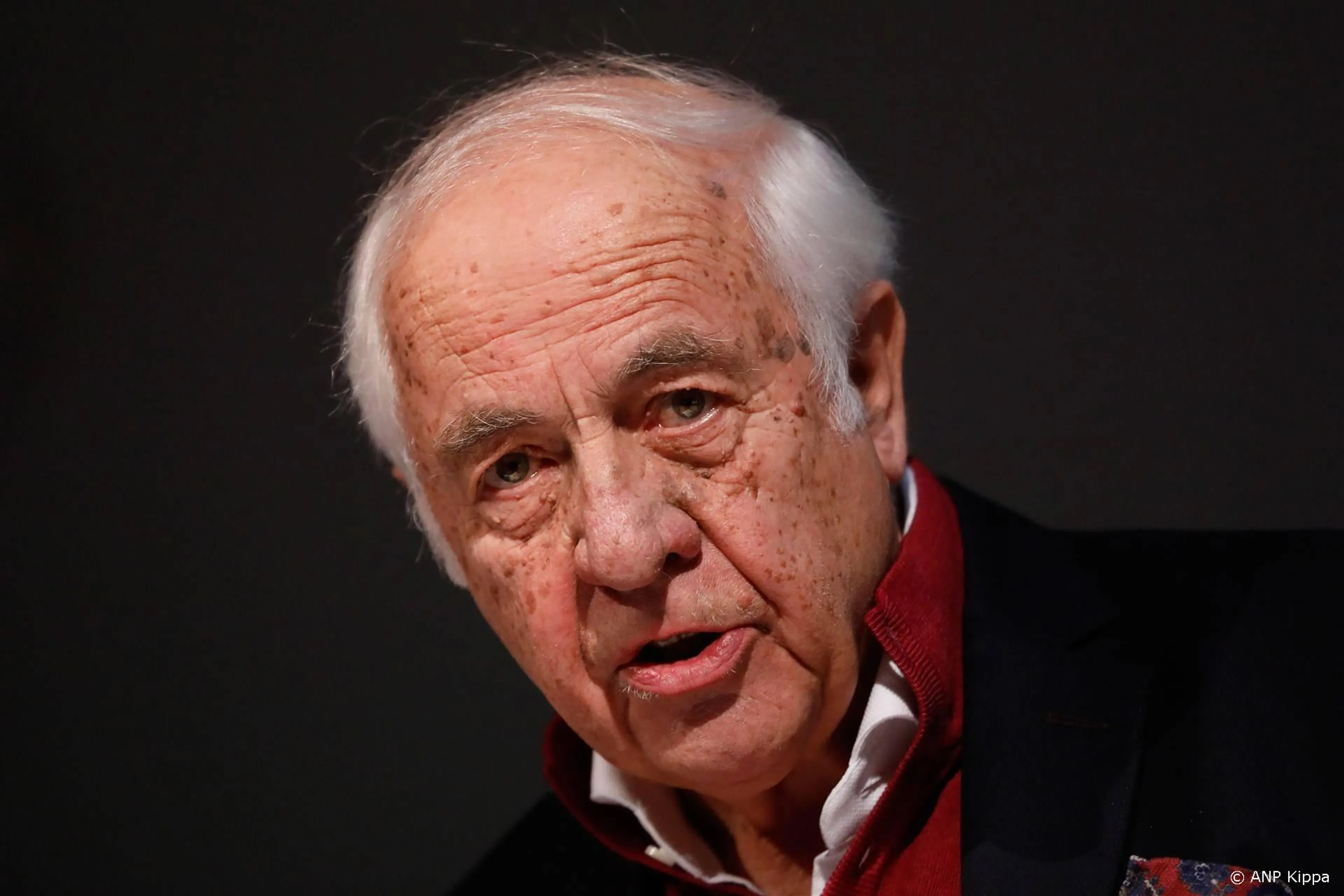 Schrijver en biograaf Wim Hazeu overleden