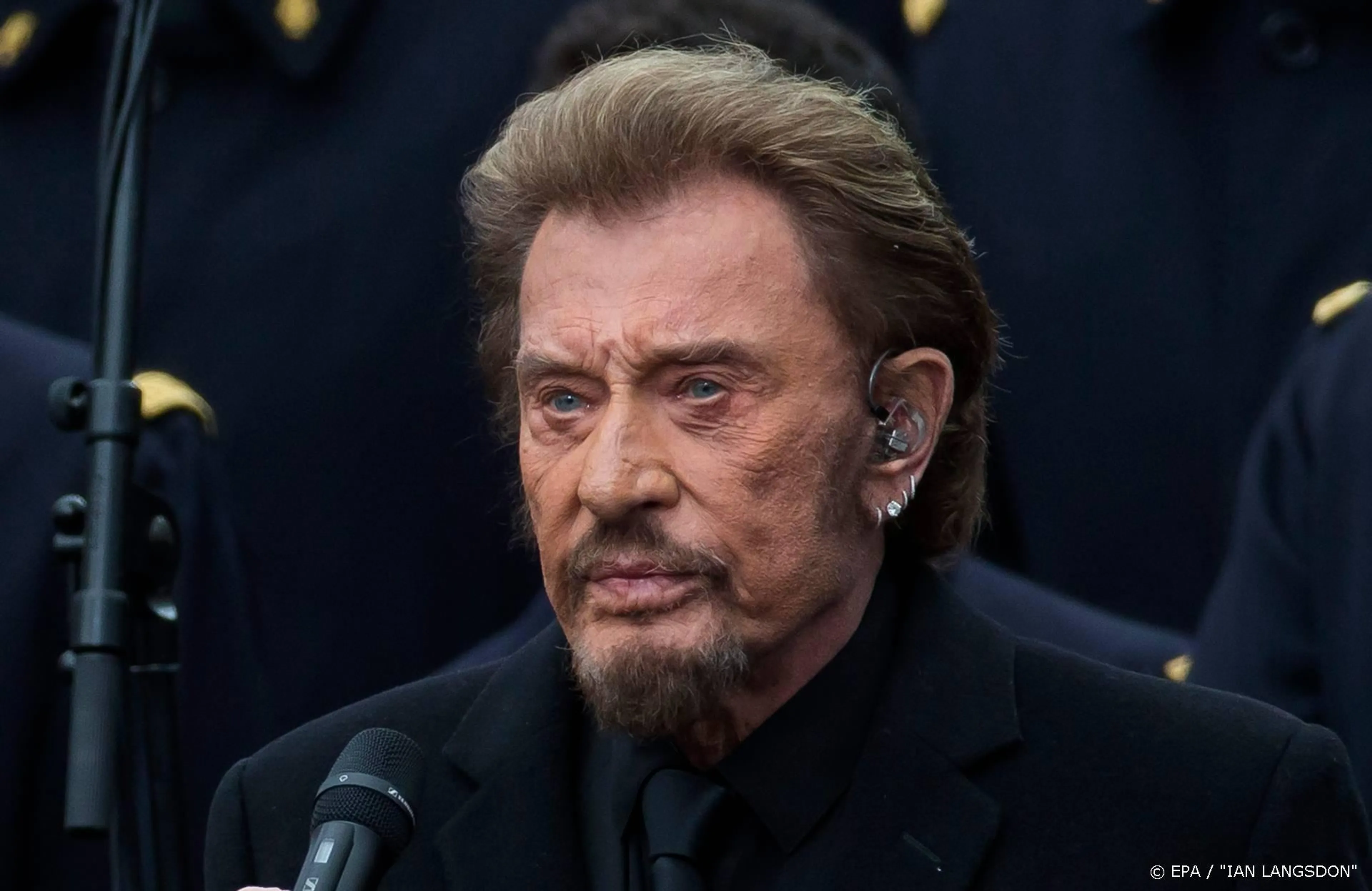 Weduwe en kinderen Johnny Hallyday begraven strijdbijl